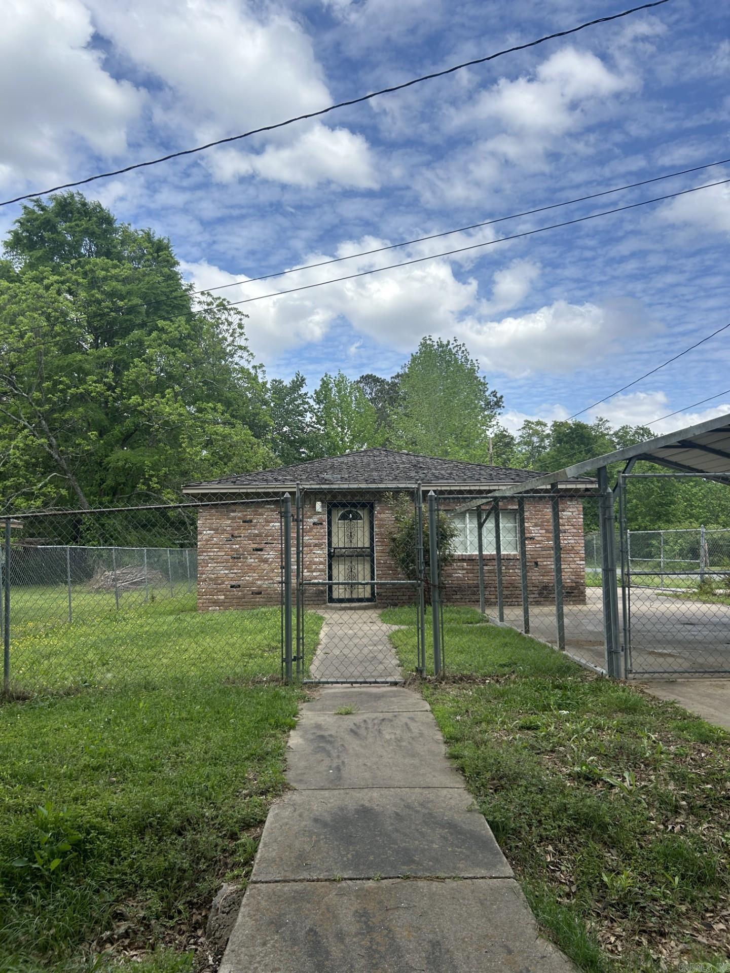 2909 S Nebraska  Pine Bluff, AR