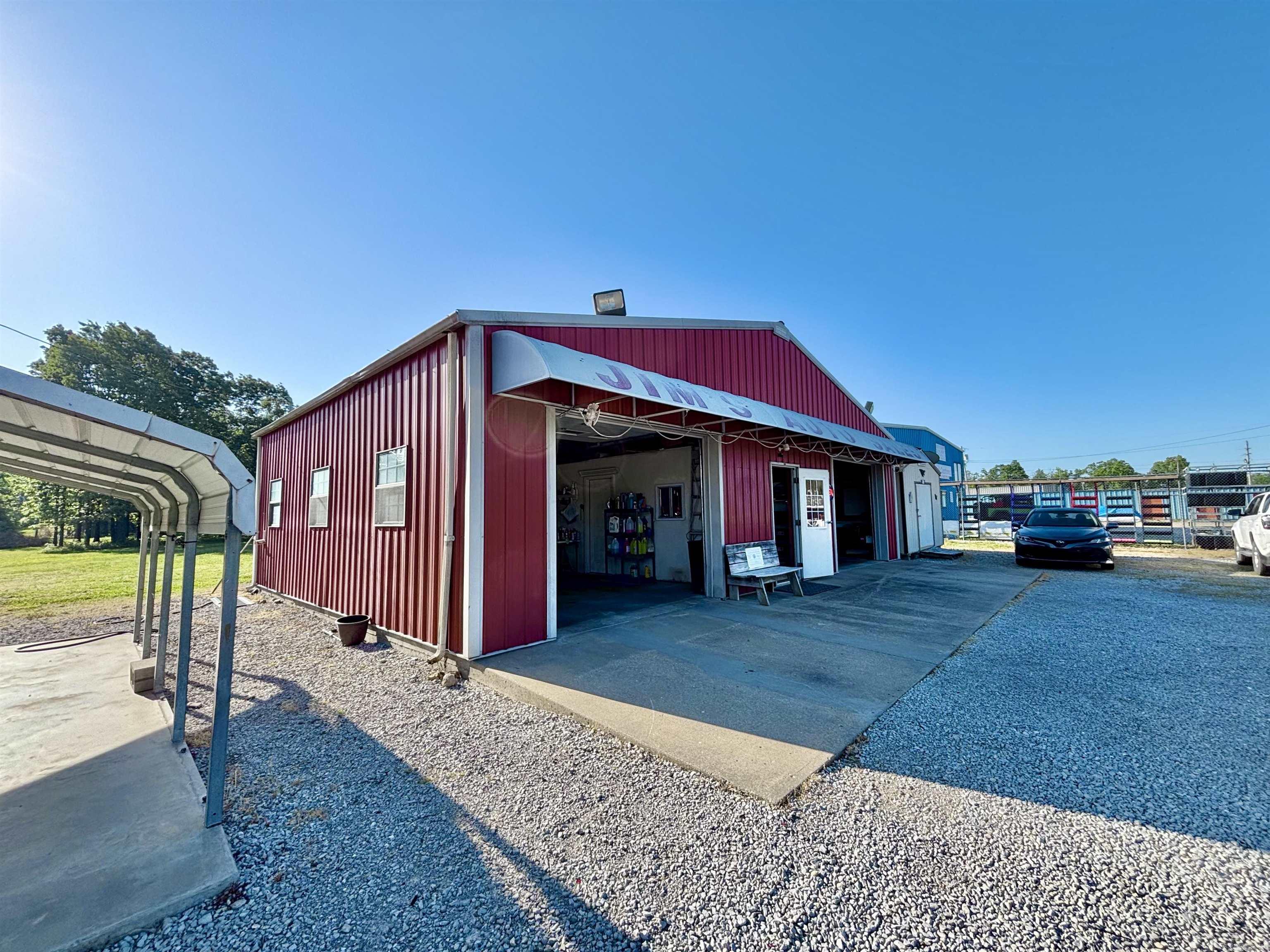 2896 Highway 62 412  Highland, AR