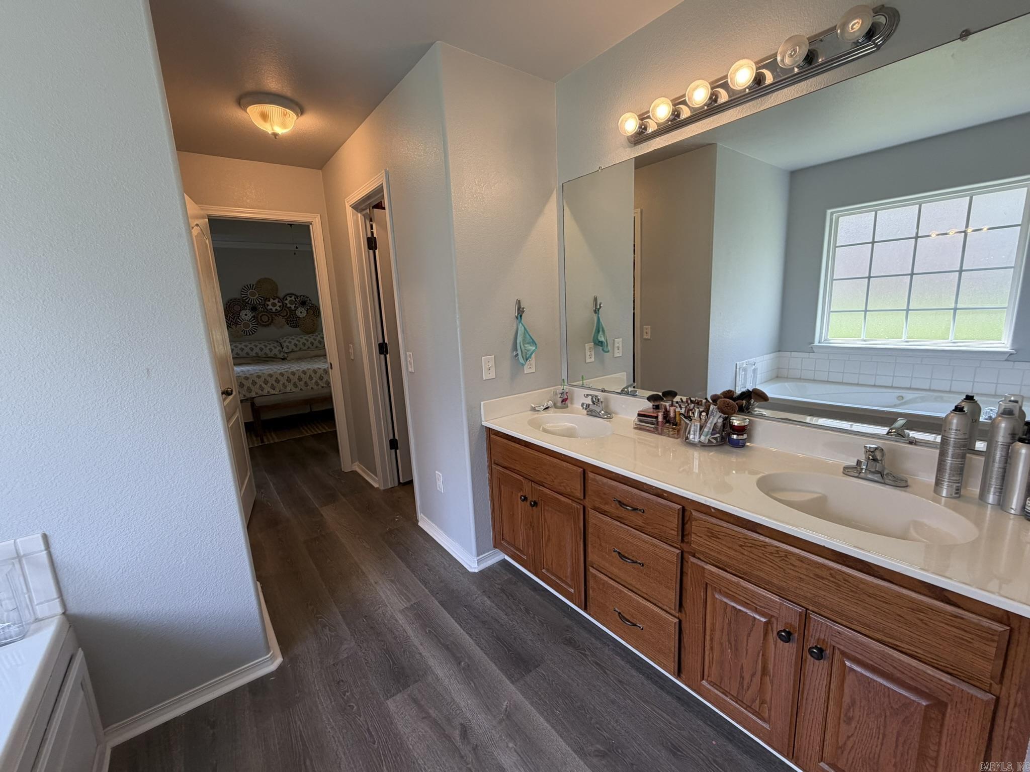 1100 Hope Circle  Mena, AR