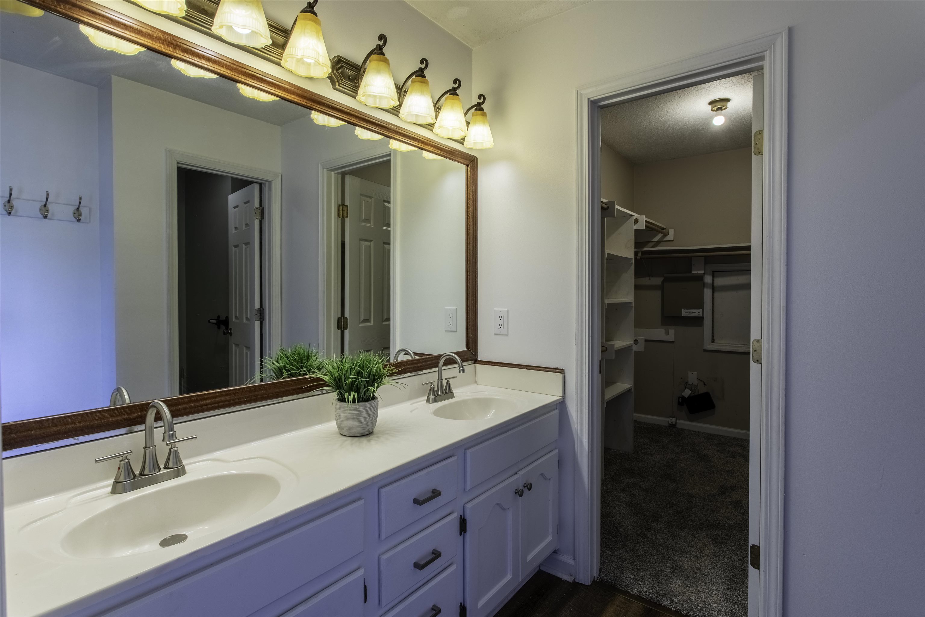 2720 Greensboro  Jonesboro, AR