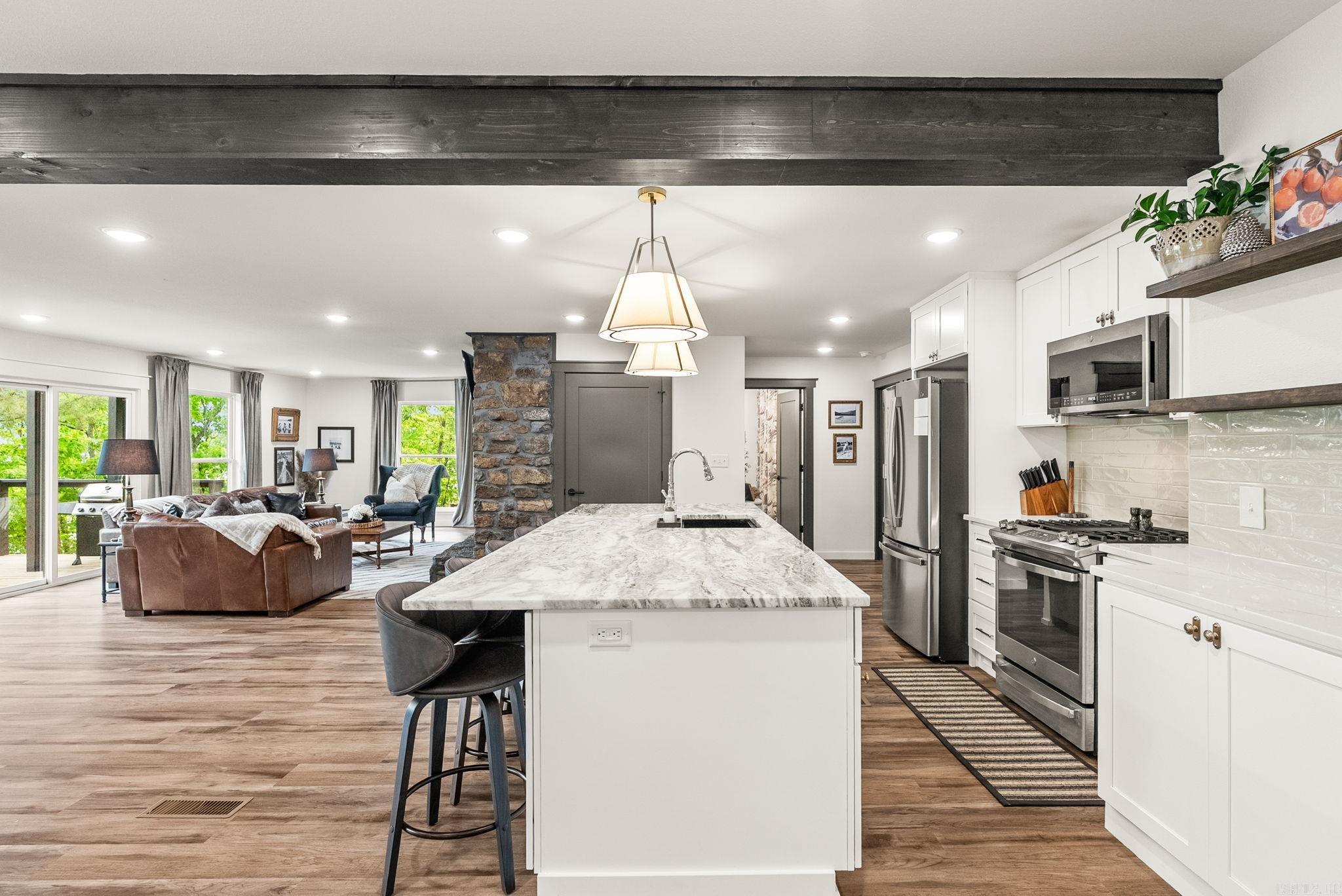 3430 Lake Cliff  Higden, AR