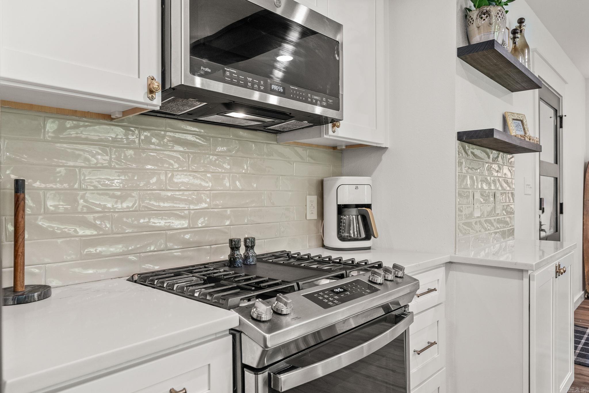 3430 Lake Cliff  Higden, AR