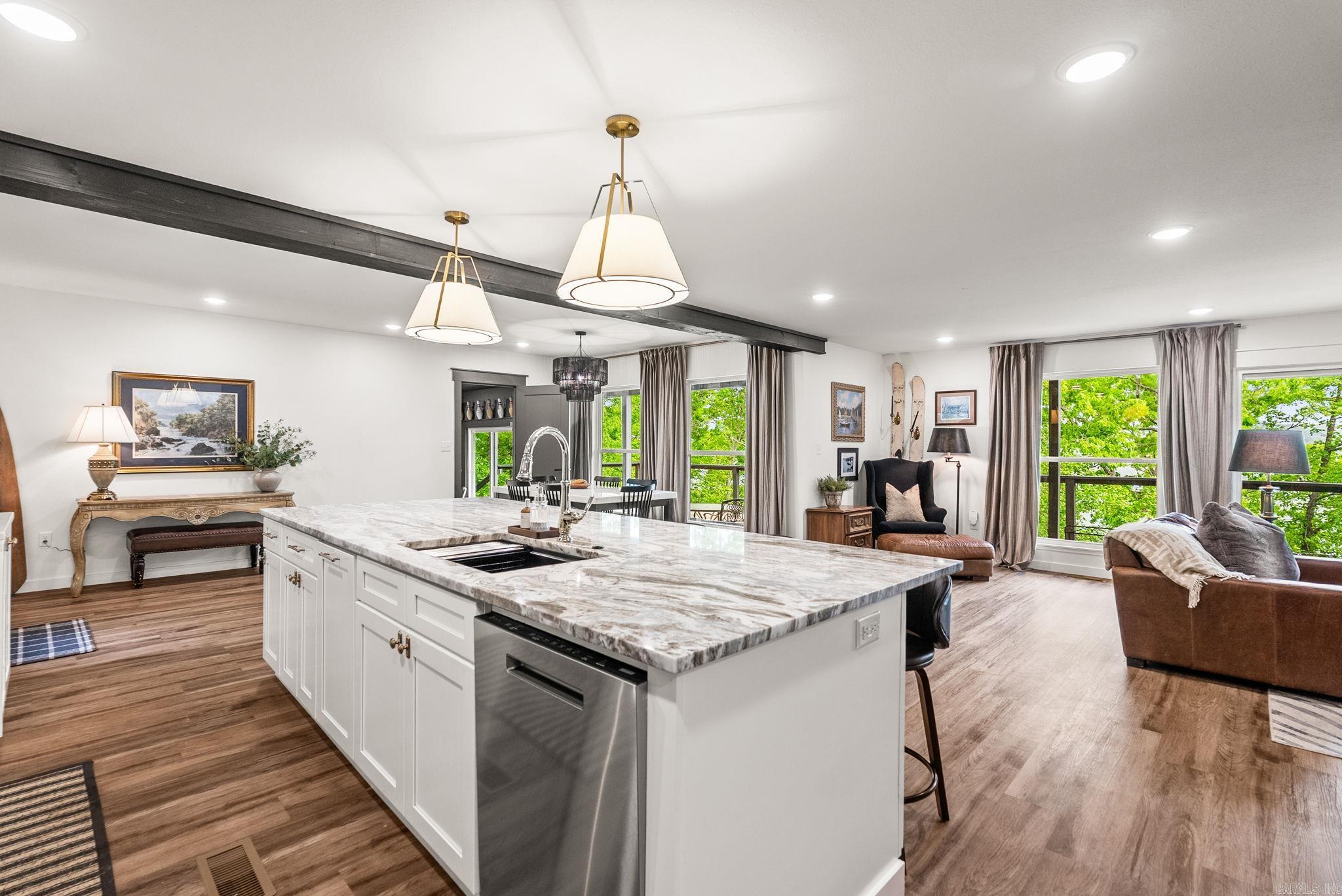 3430 Lake Cliff  Higden, AR