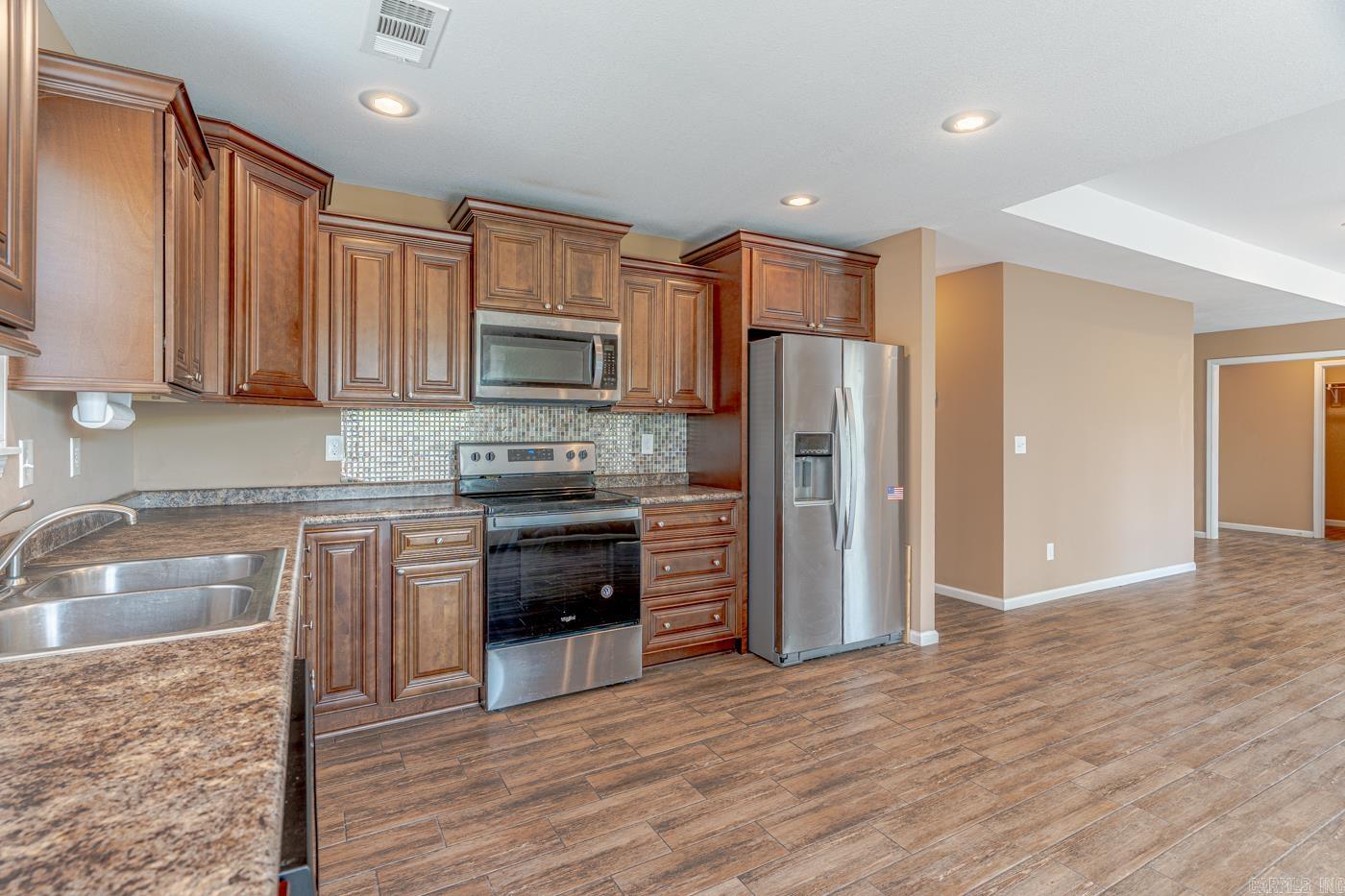 6033 Spencer Dr  Jonesboro, AR