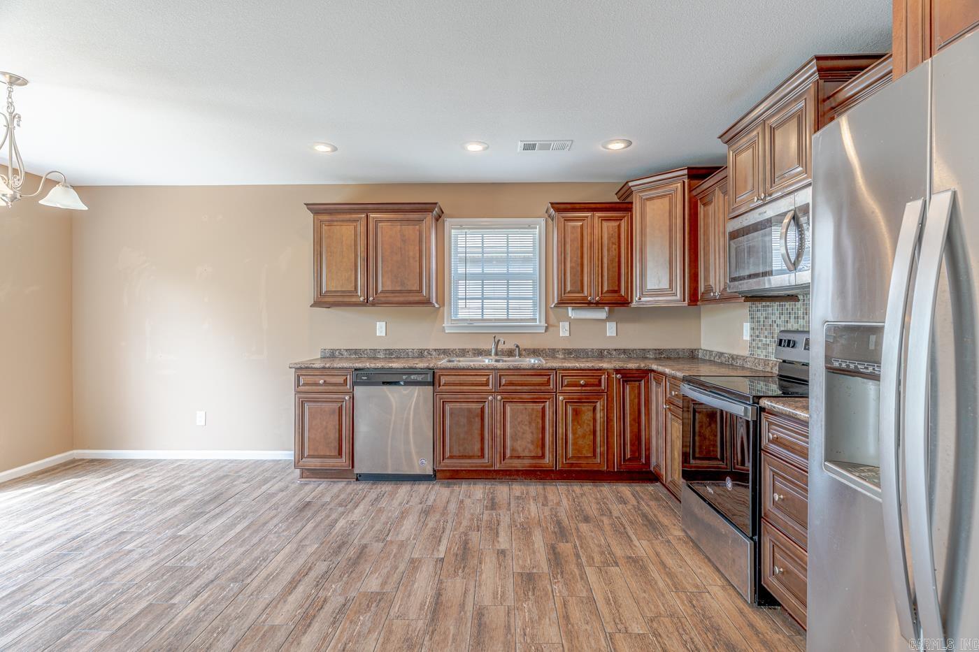 6033 Spencer Dr  Jonesboro, AR