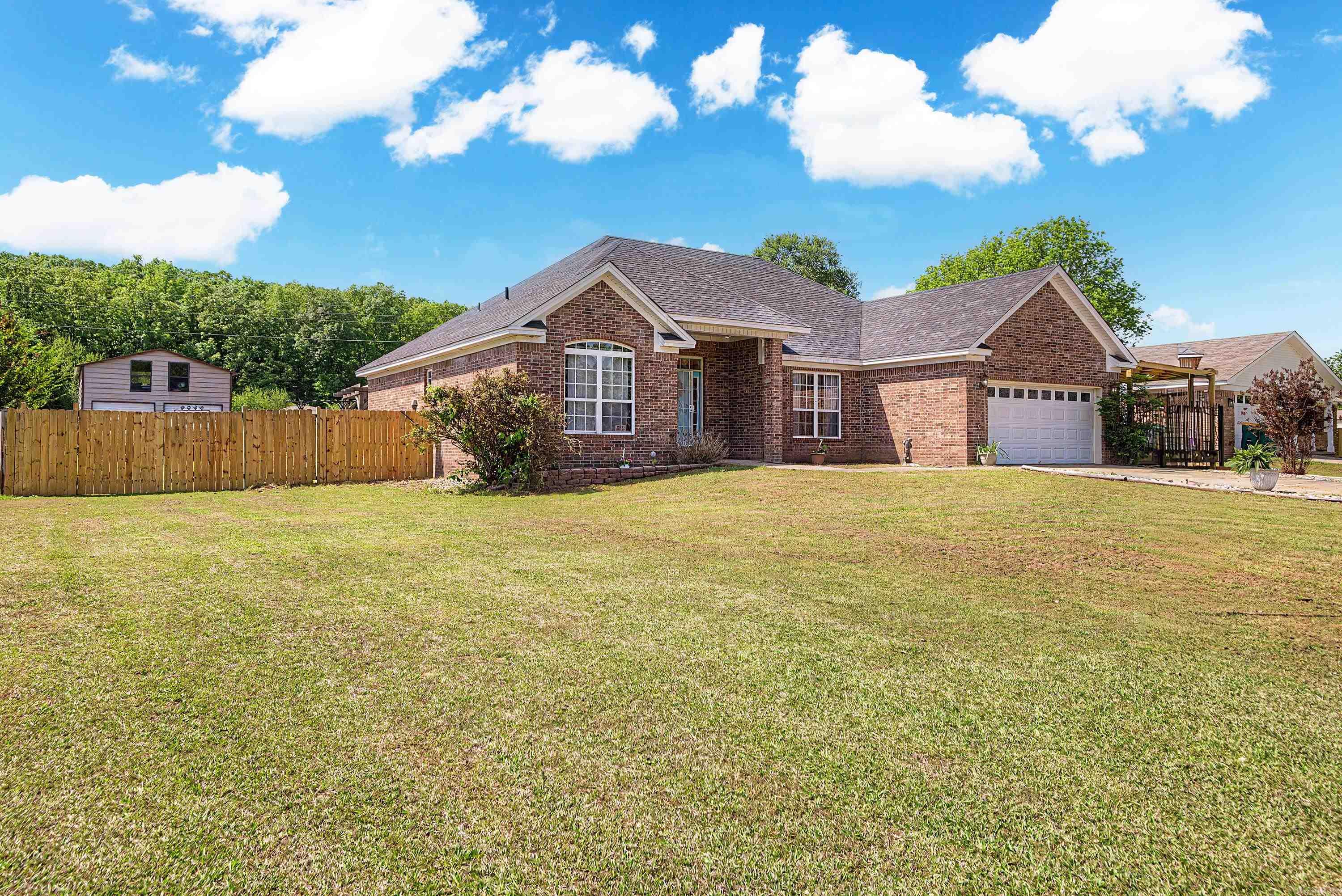 1440 oak shadows  Sherwood, AR