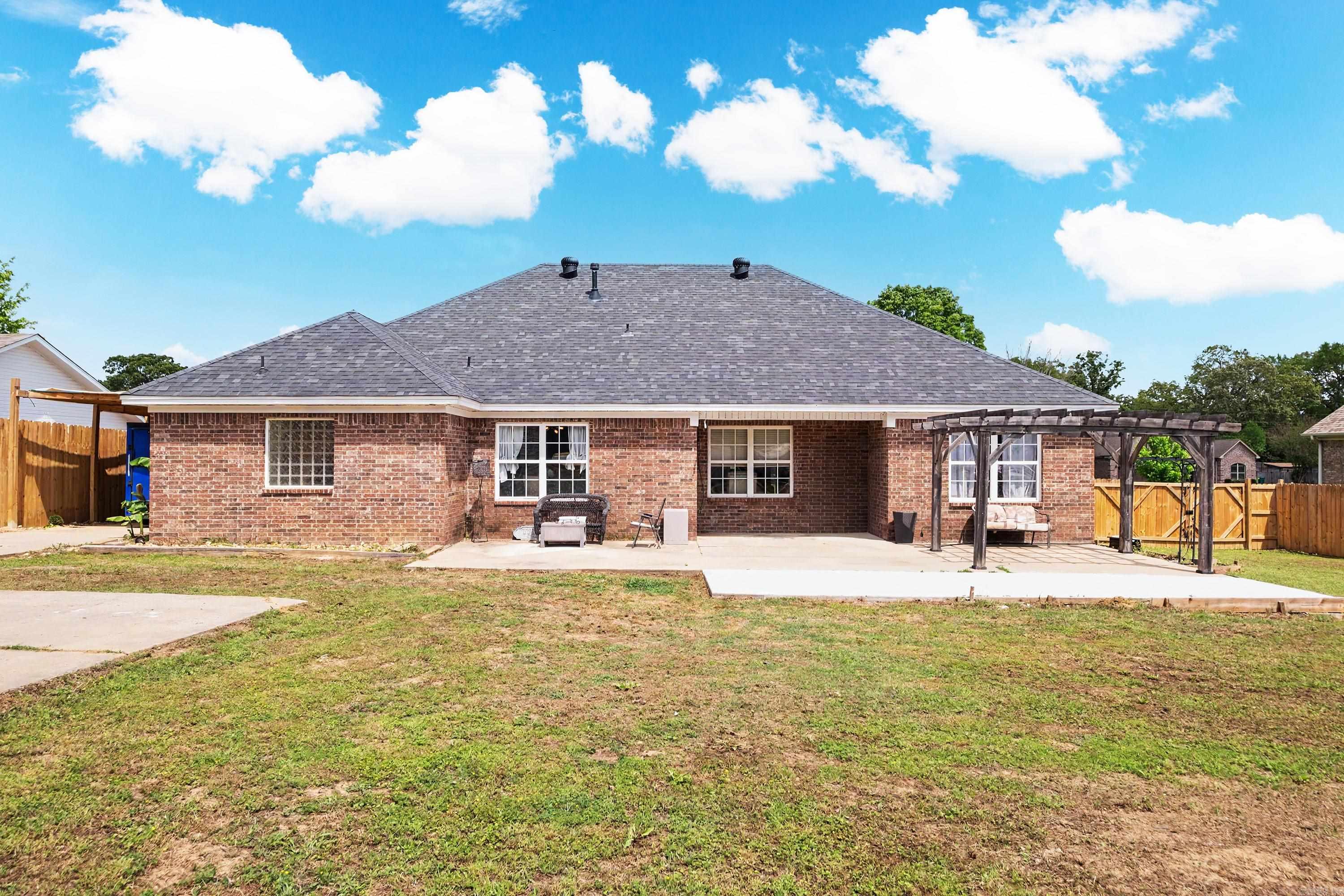 1440 oak shadows  Sherwood, AR