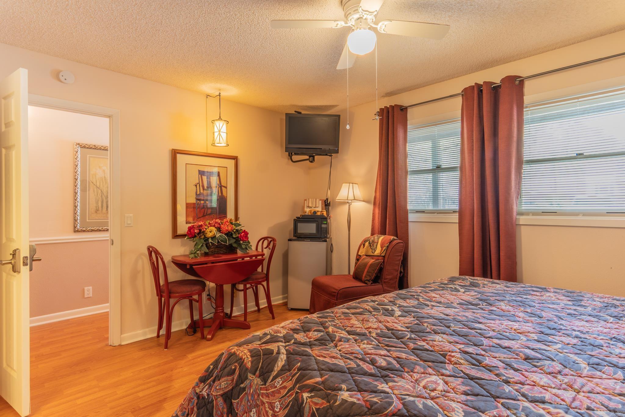 4 Macotera  Hot Springs Village, AR