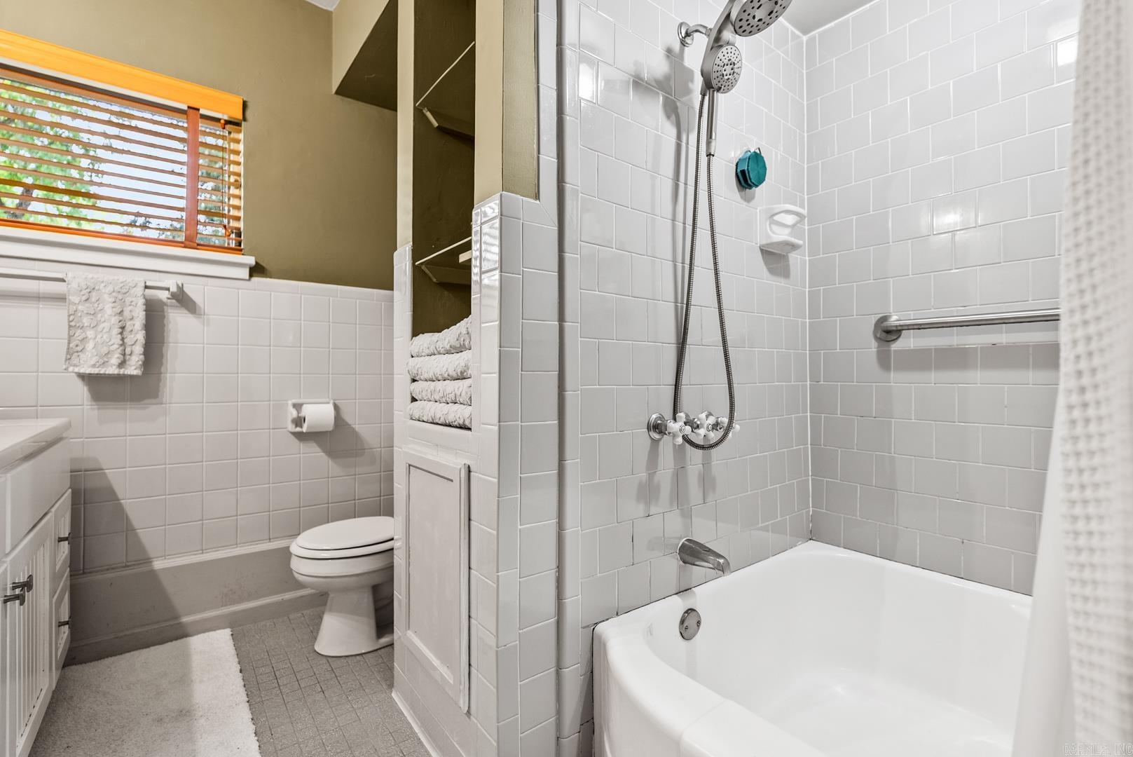 3747 Lakeview  North Little Rock, AR