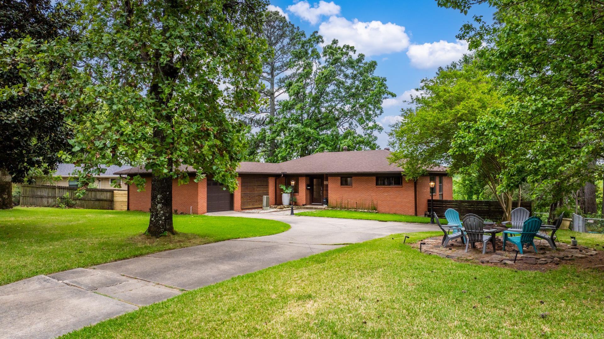 3747 Lakeview  North Little Rock, AR