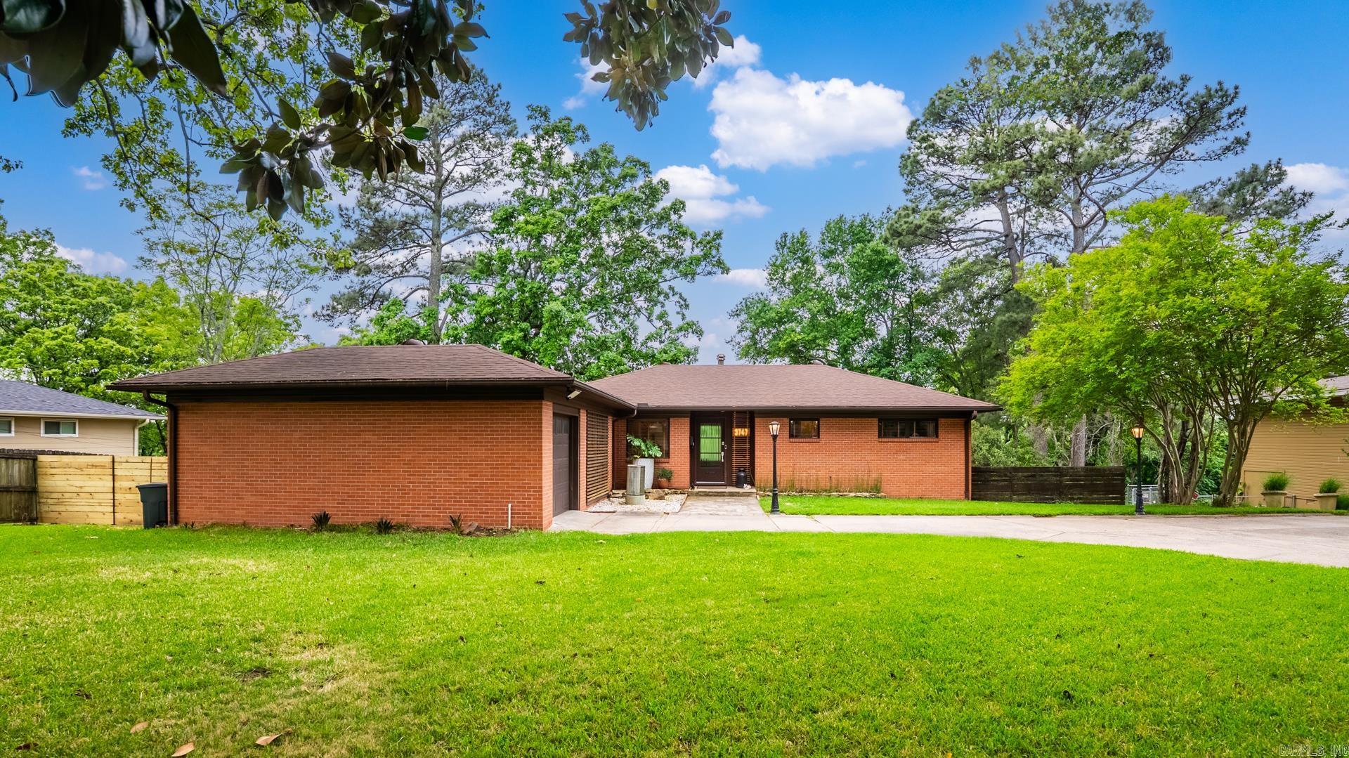 3747 Lakeview  North Little Rock, AR