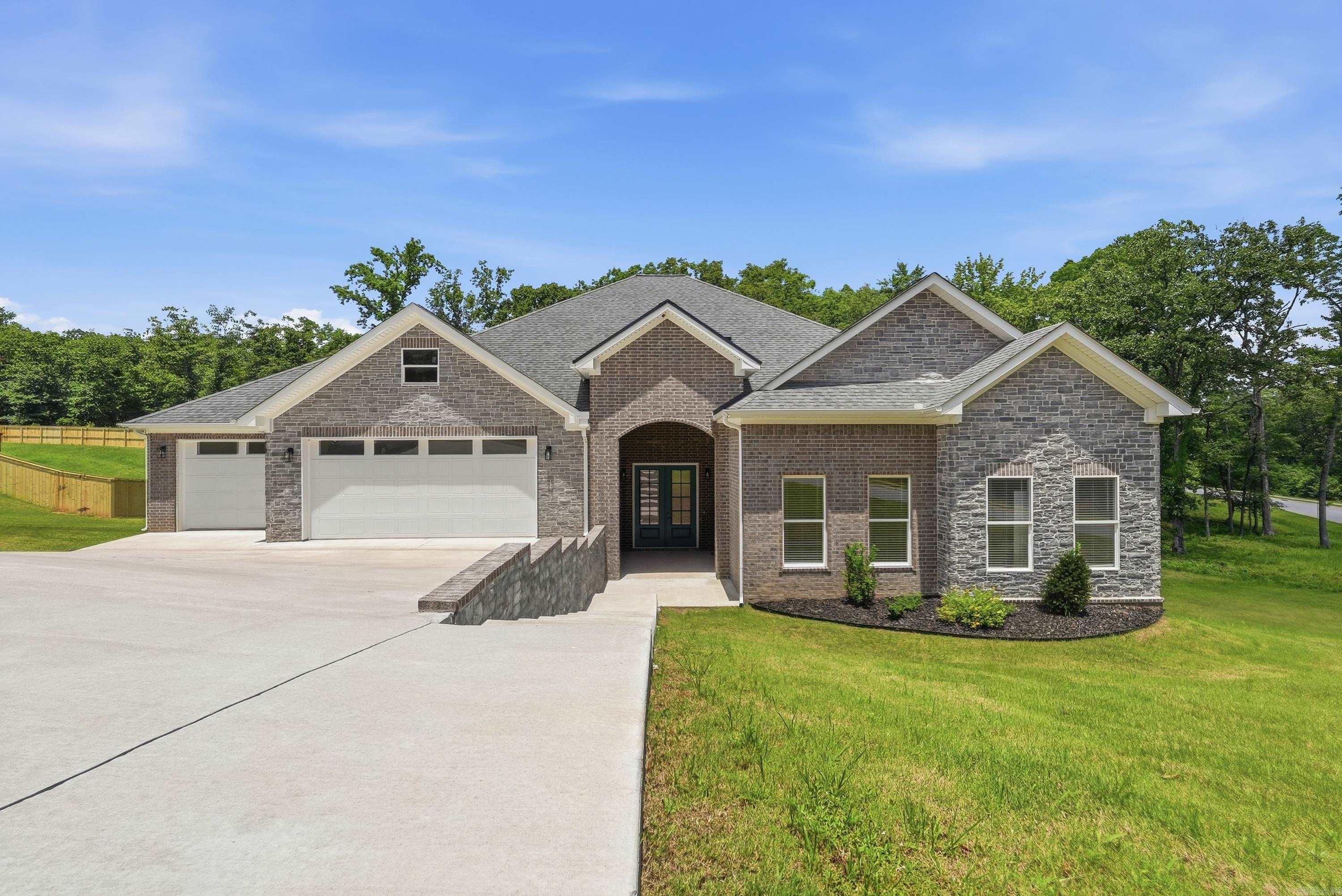 8552 Rapid Water Dr Sherwood, AR 72120