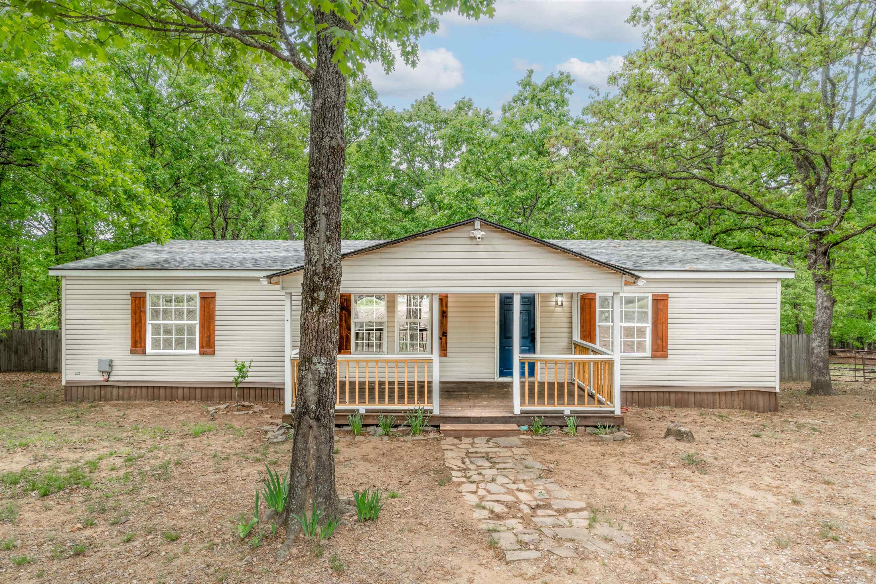 1320 W Justice  Cabot, AR