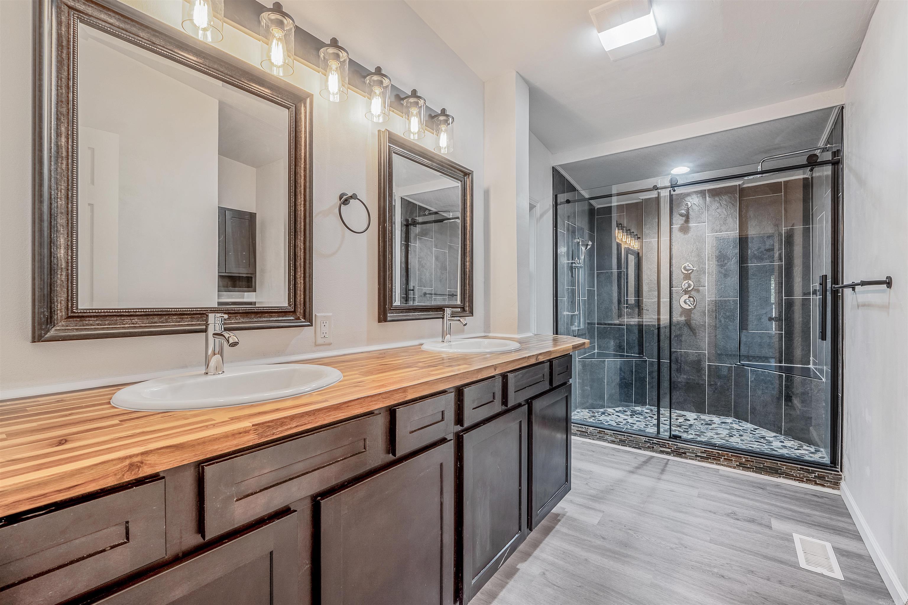 1320 W Justice  Cabot, AR