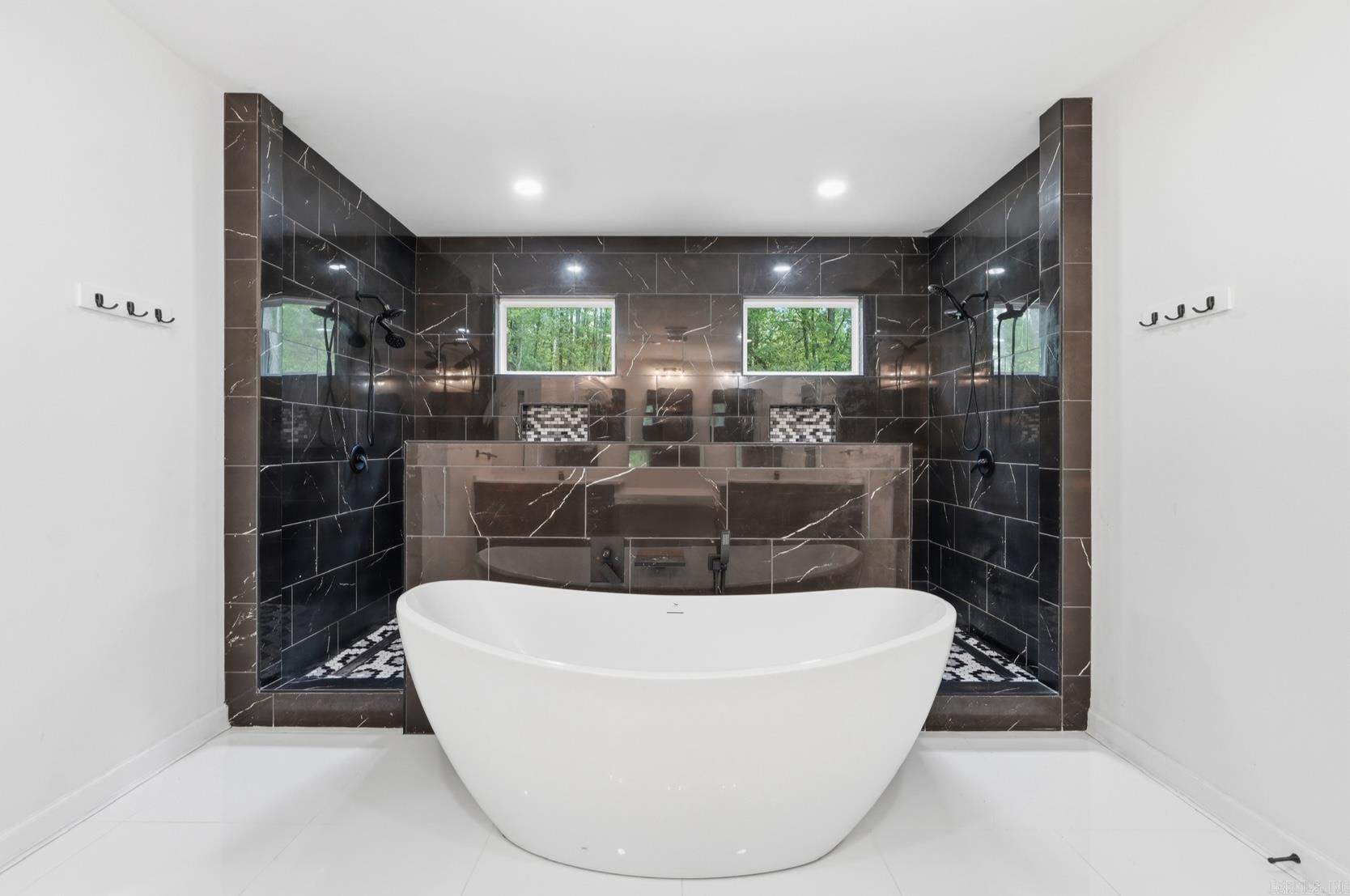 27625 Oak  Hensley, AR