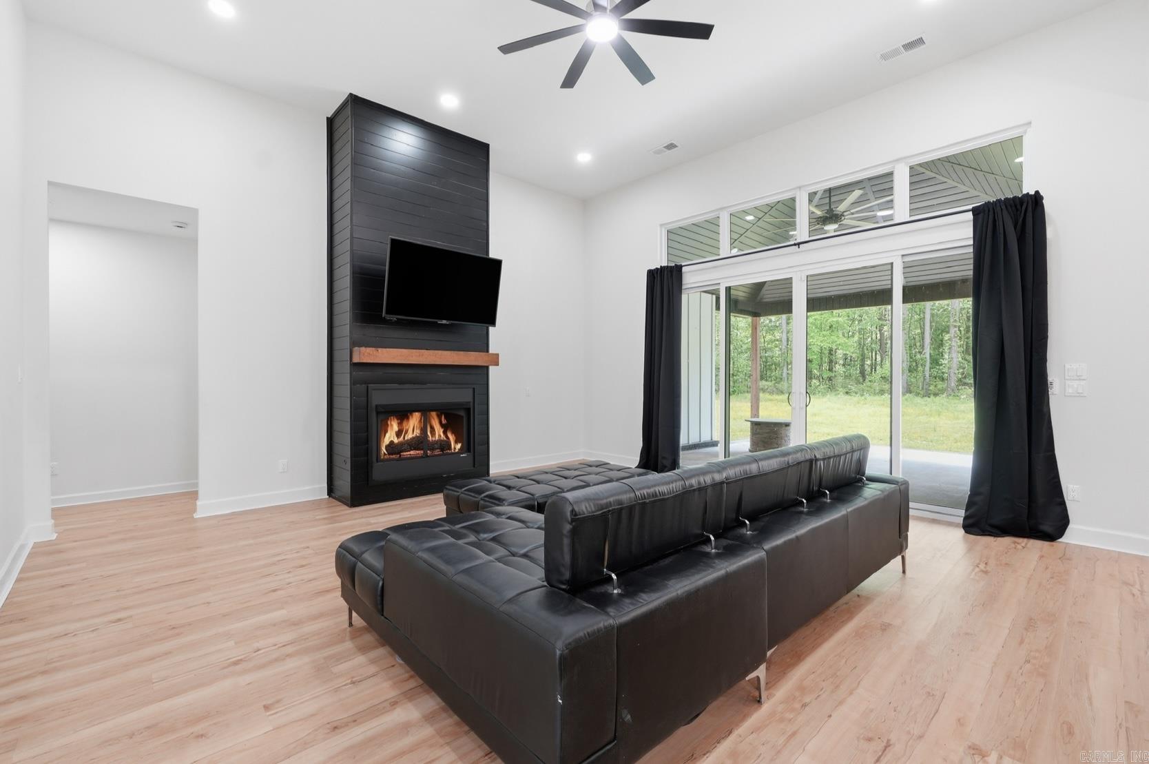 27625 Oak  Hensley, AR