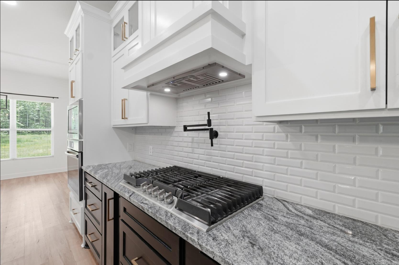 27625 Oak  Hensley, AR