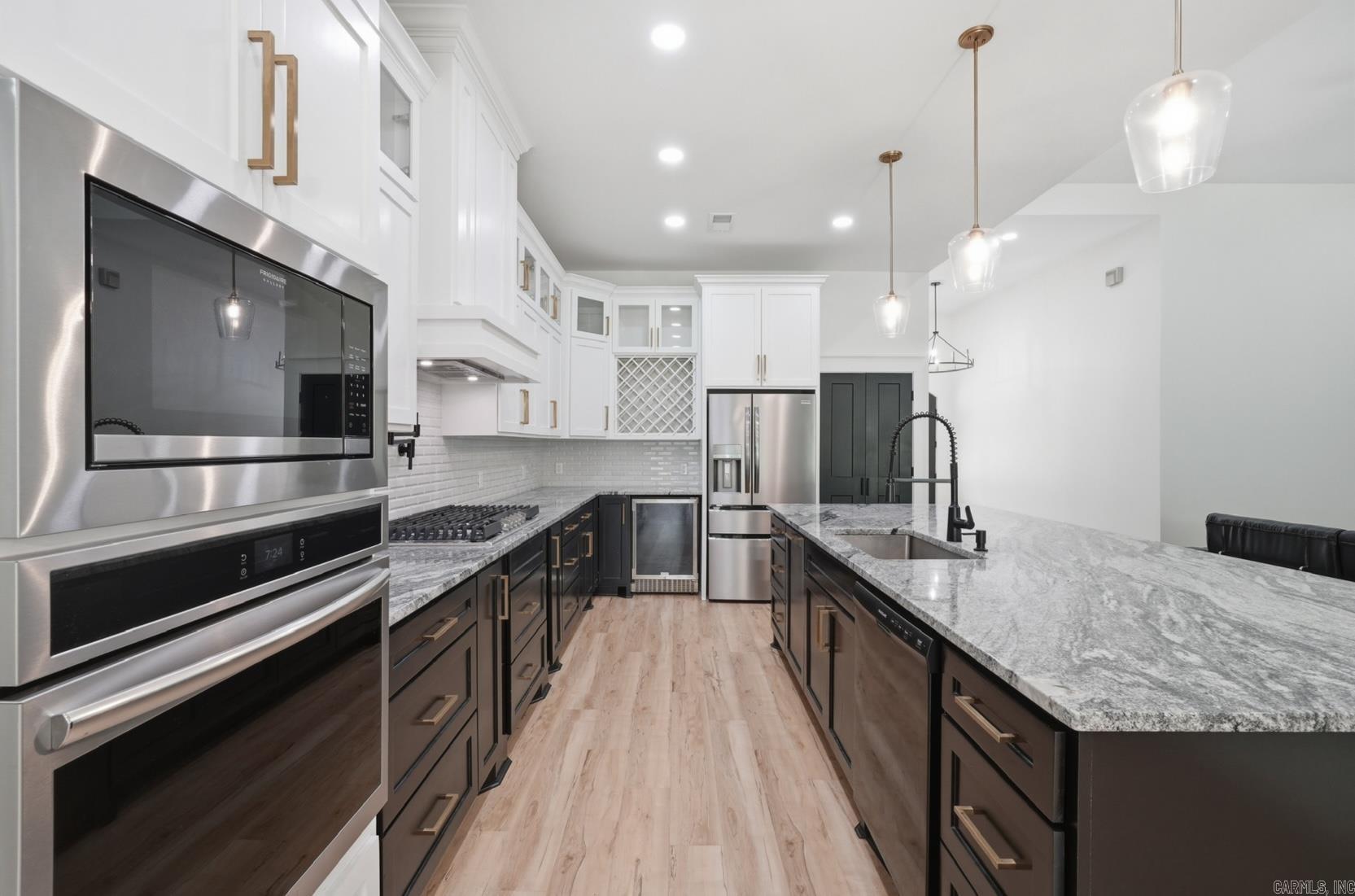 27625 Oak  Hensley, AR