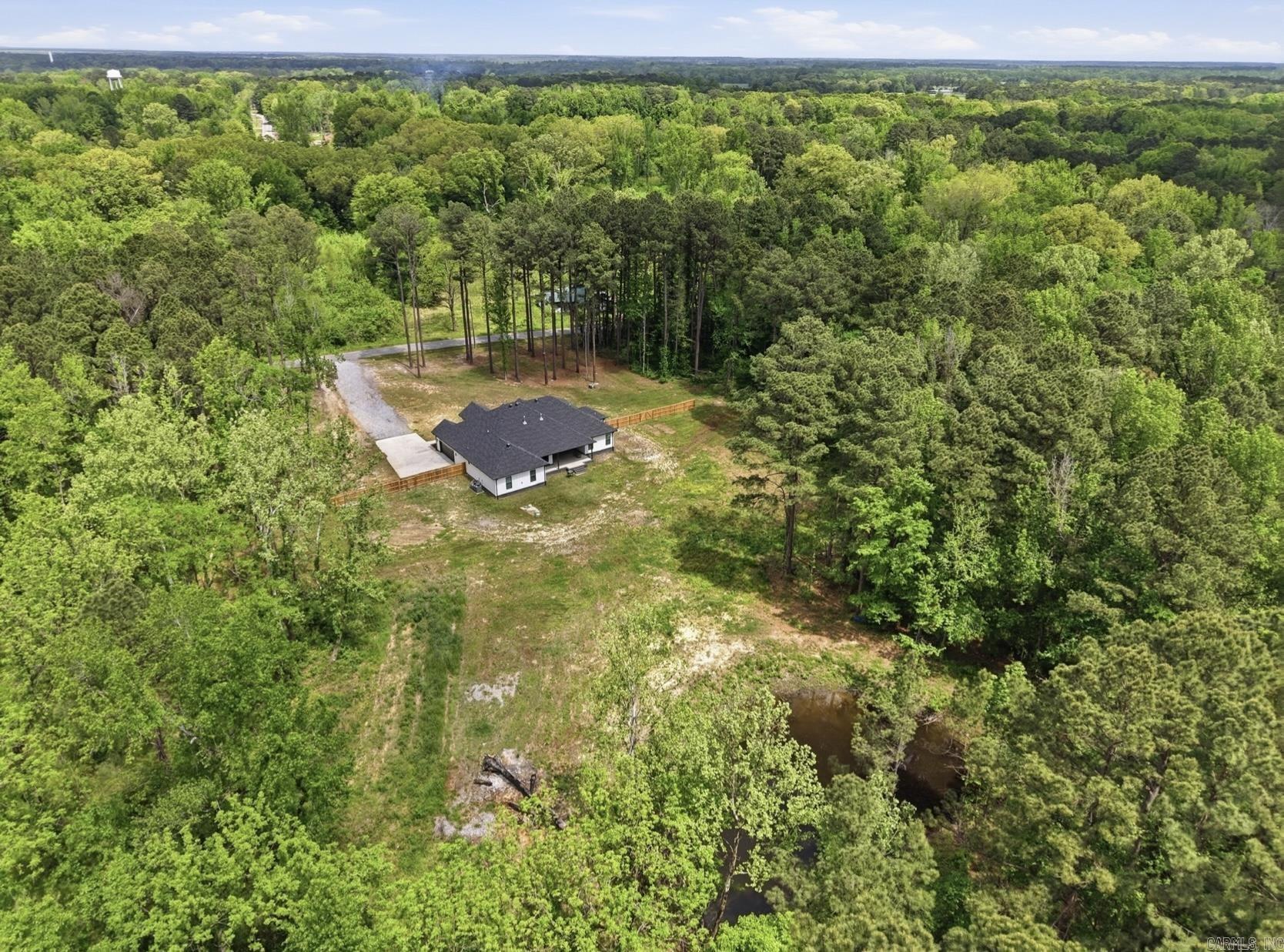 27625 Oak  Hensley, AR