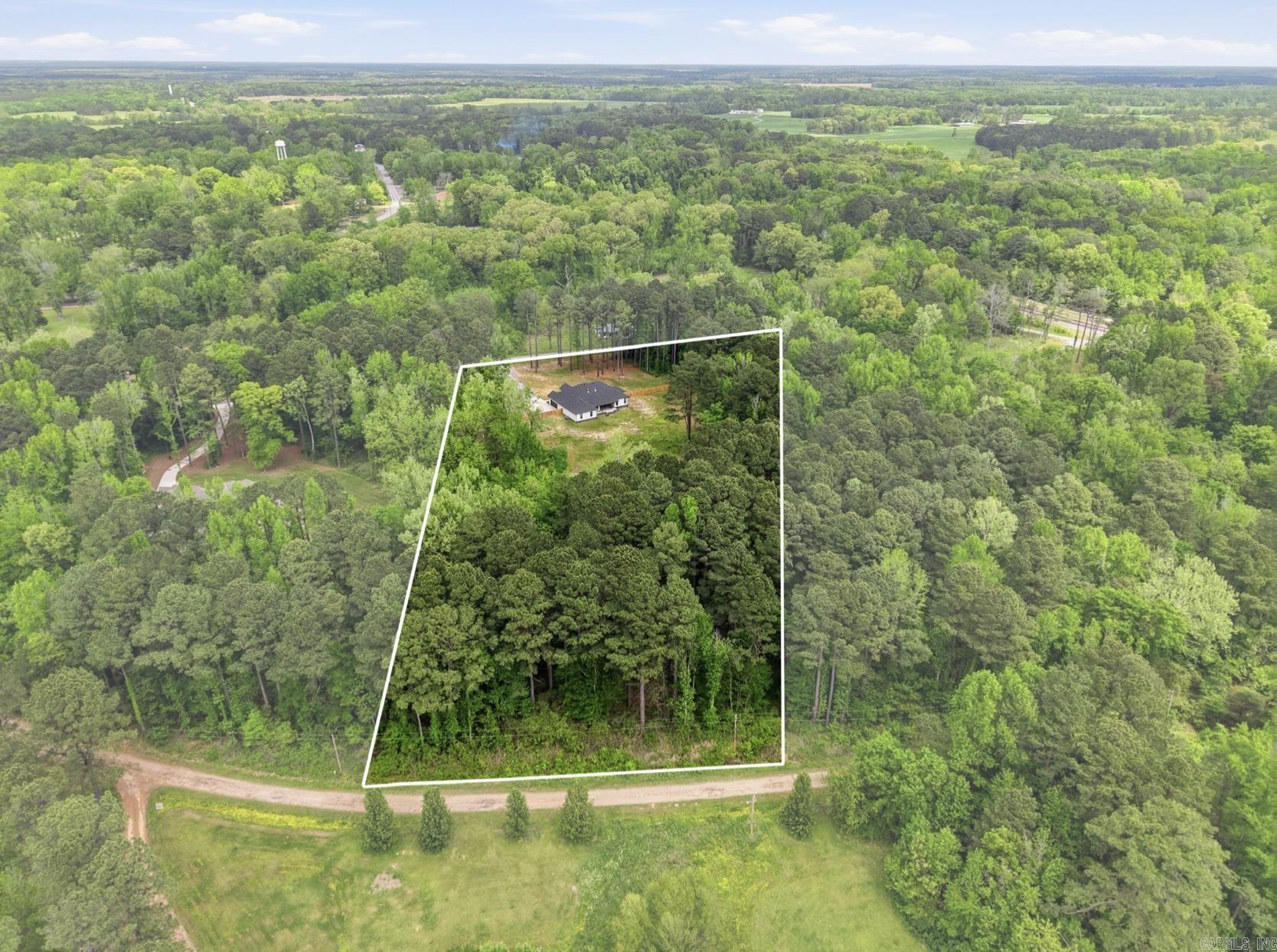 27625 Oak  Hensley, AR