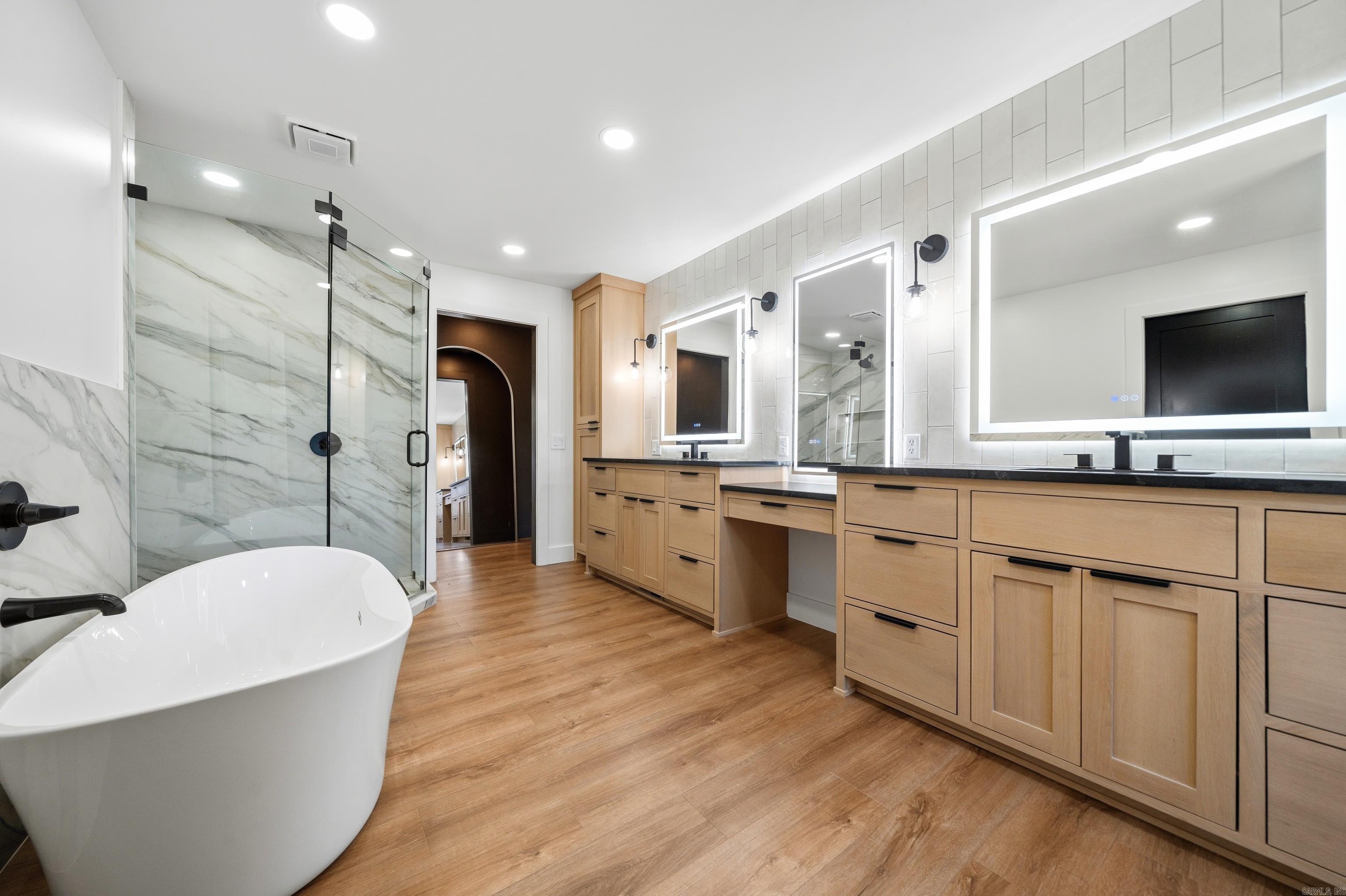 131 S Lakeland  Hot Springs, AR