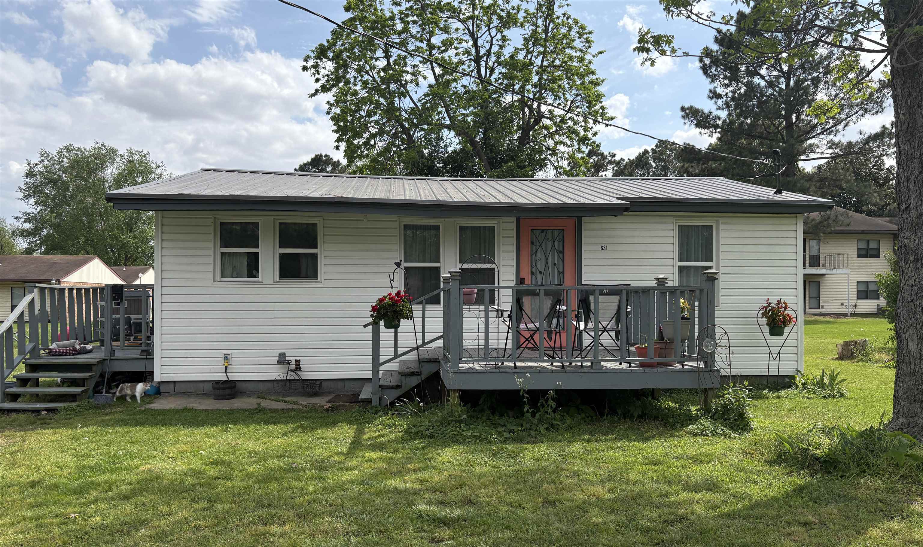 631 E Castleberry Street  Piggott, AR