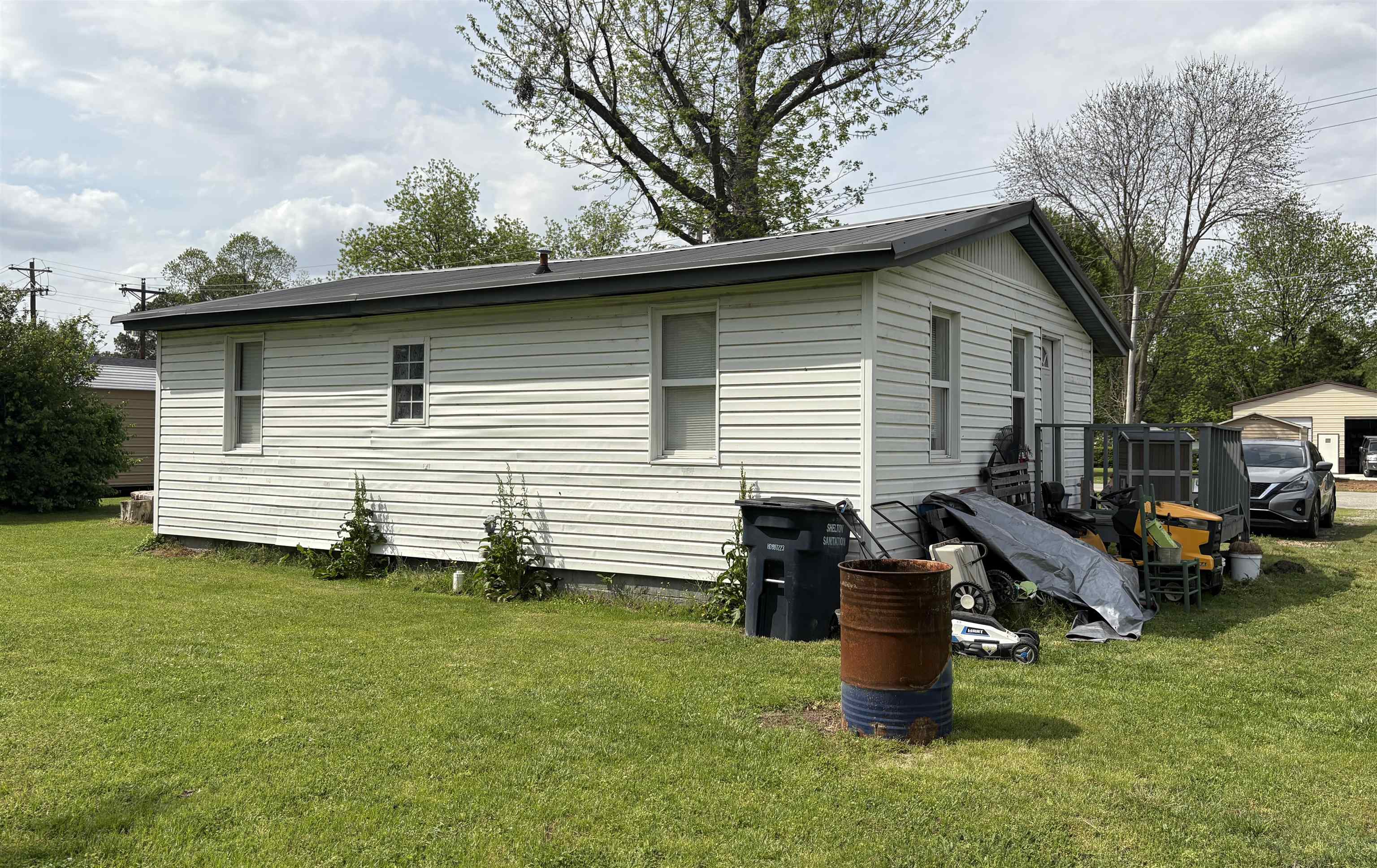 631 E Castleberry Street  Piggott, AR