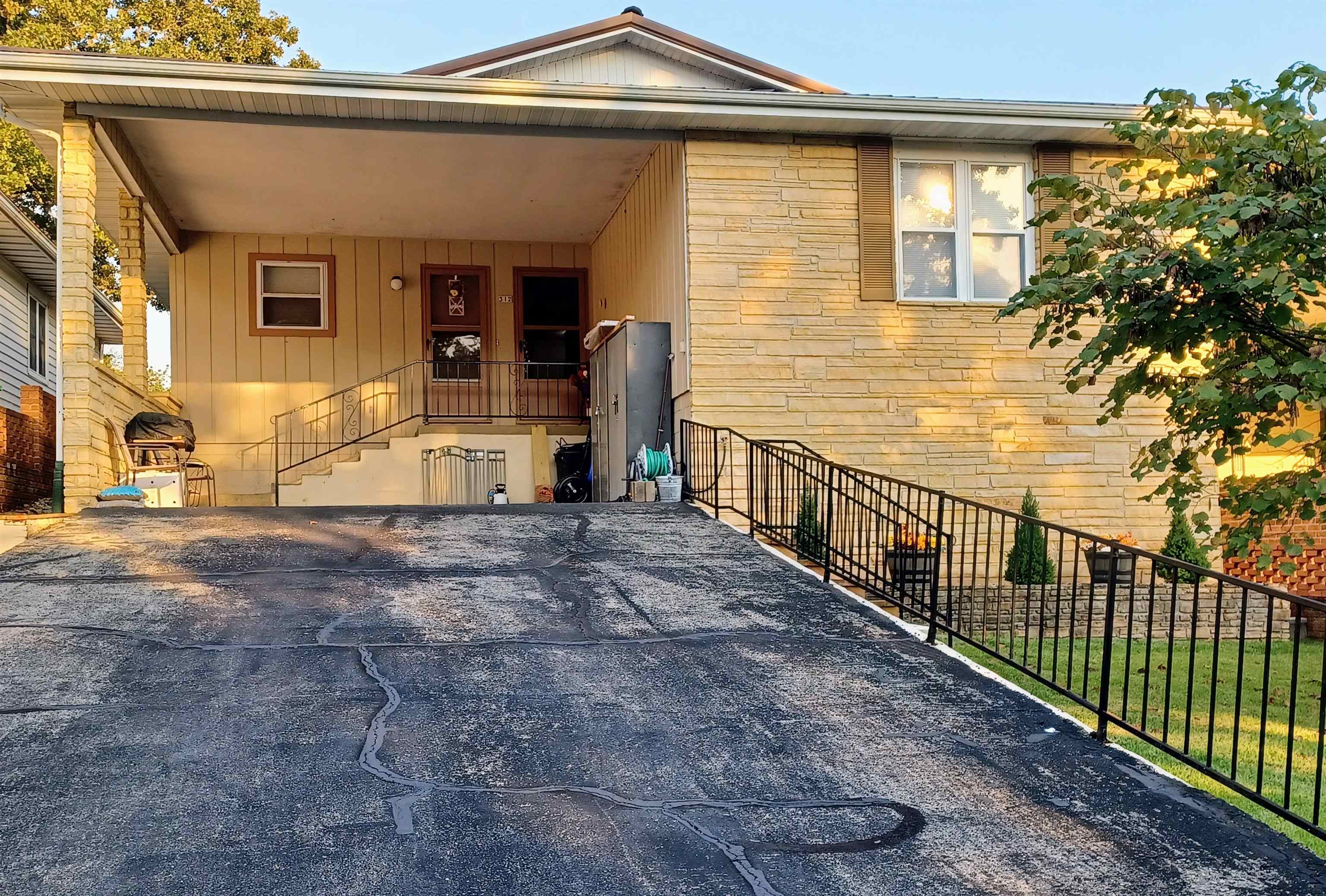 312 Royal  Horseshoe Bend, AR