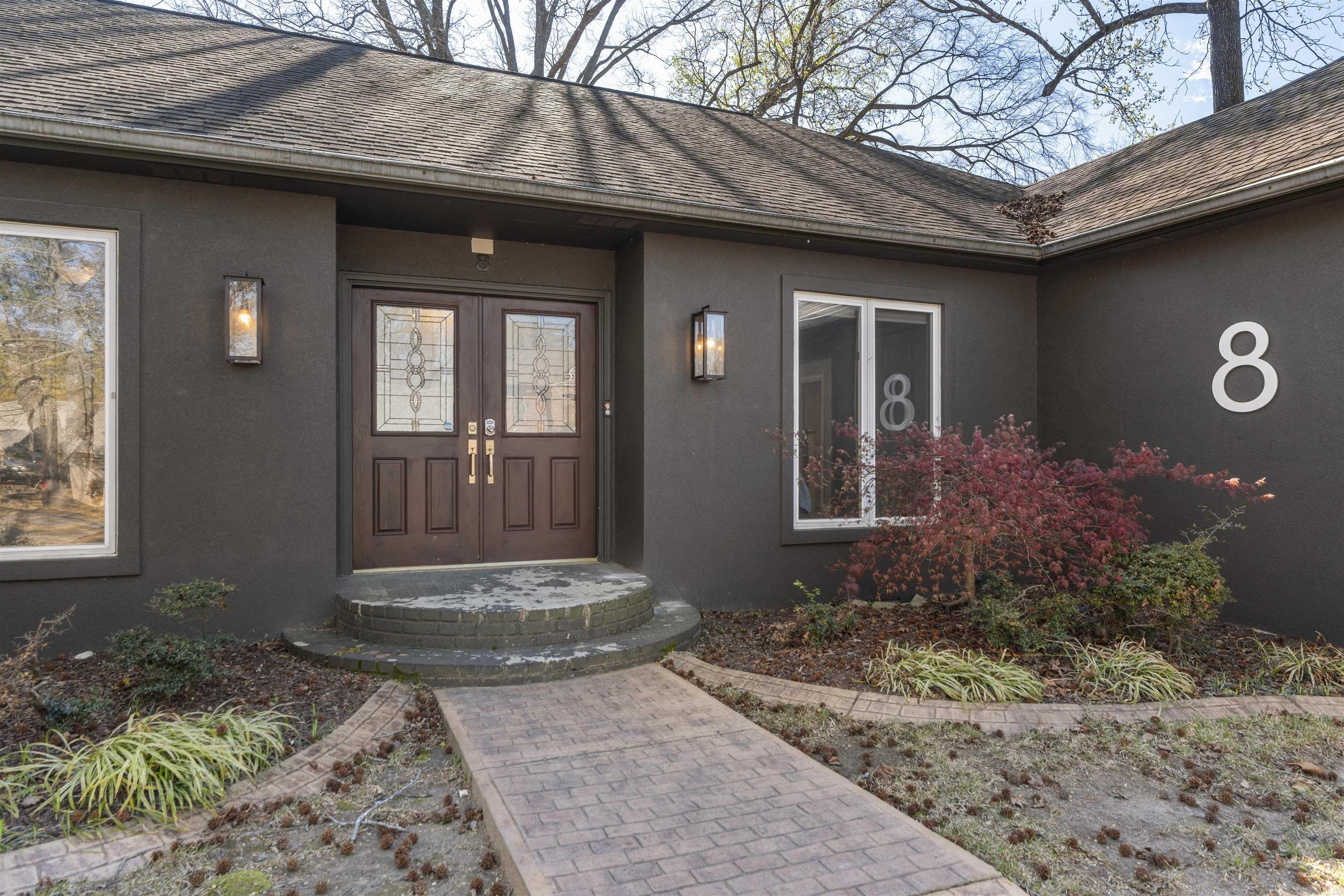 8 Riverwood  Maumelle, AR