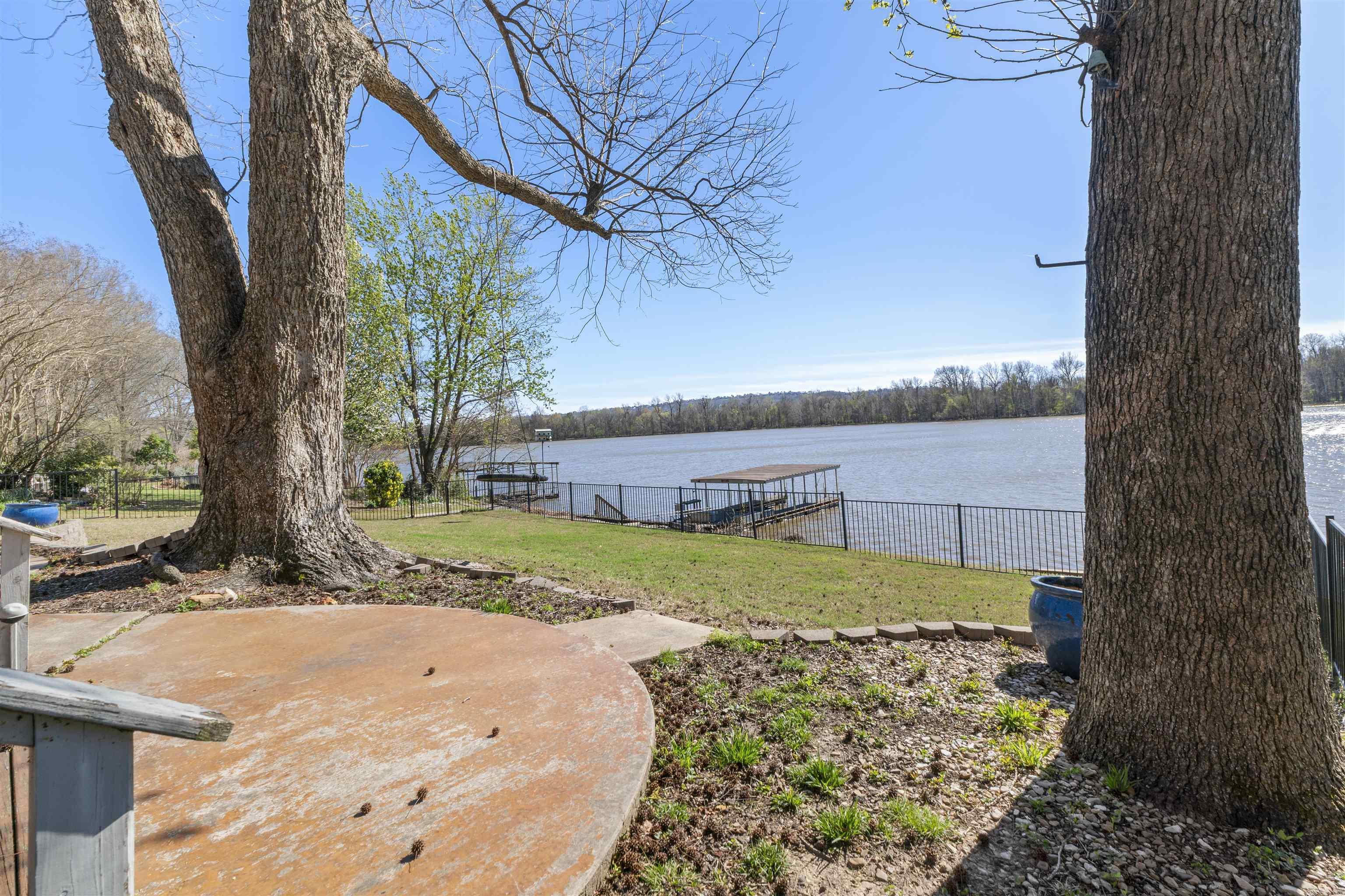8 Riverwood  Maumelle, AR