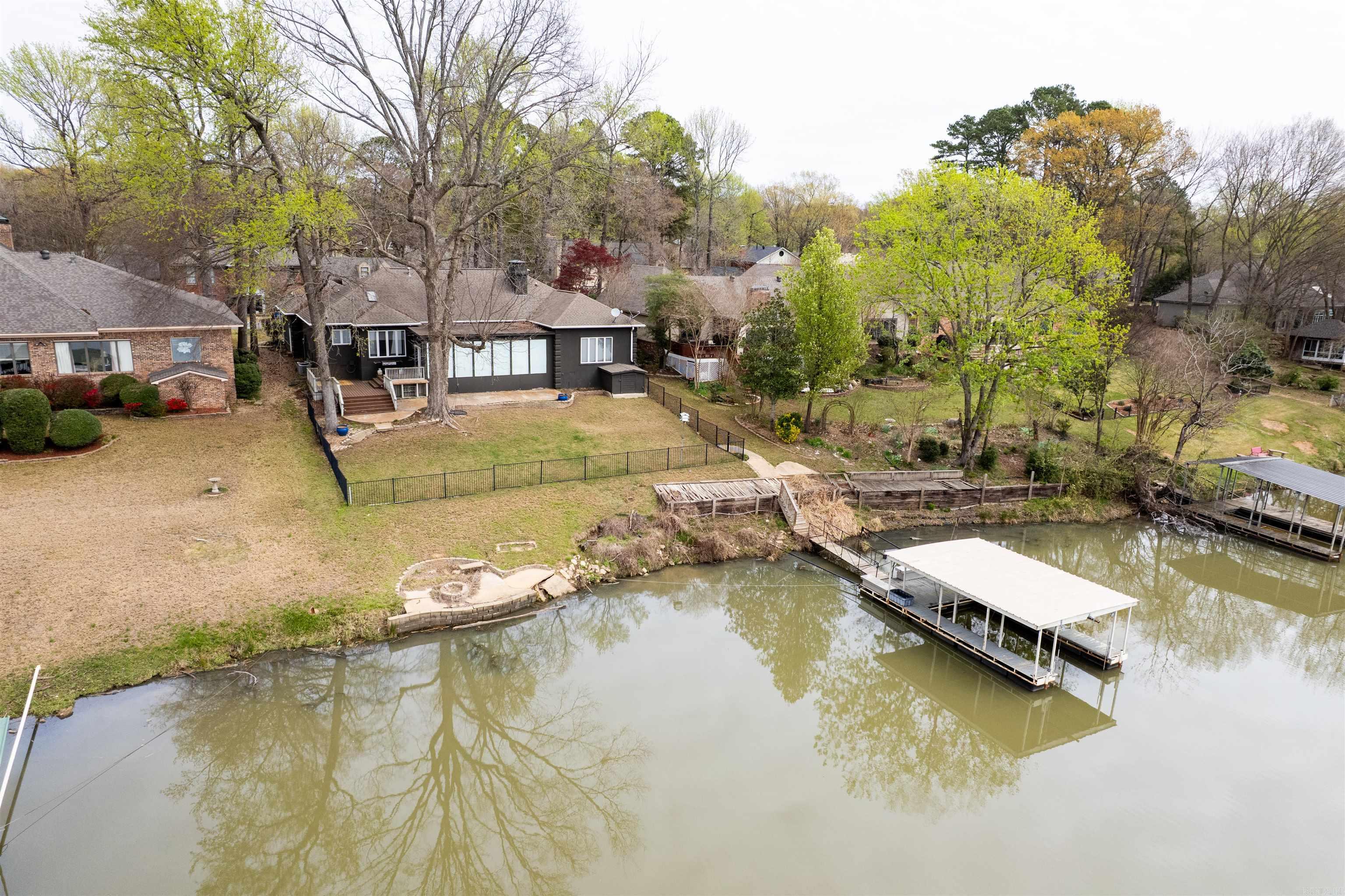 8 Riverwood  Maumelle, AR