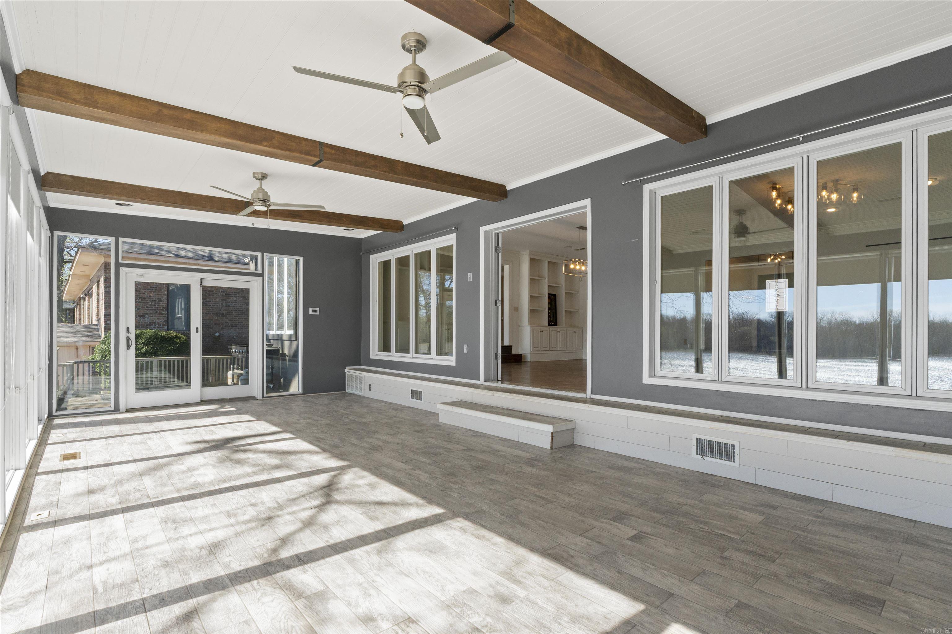 8 Riverwood  Maumelle, AR