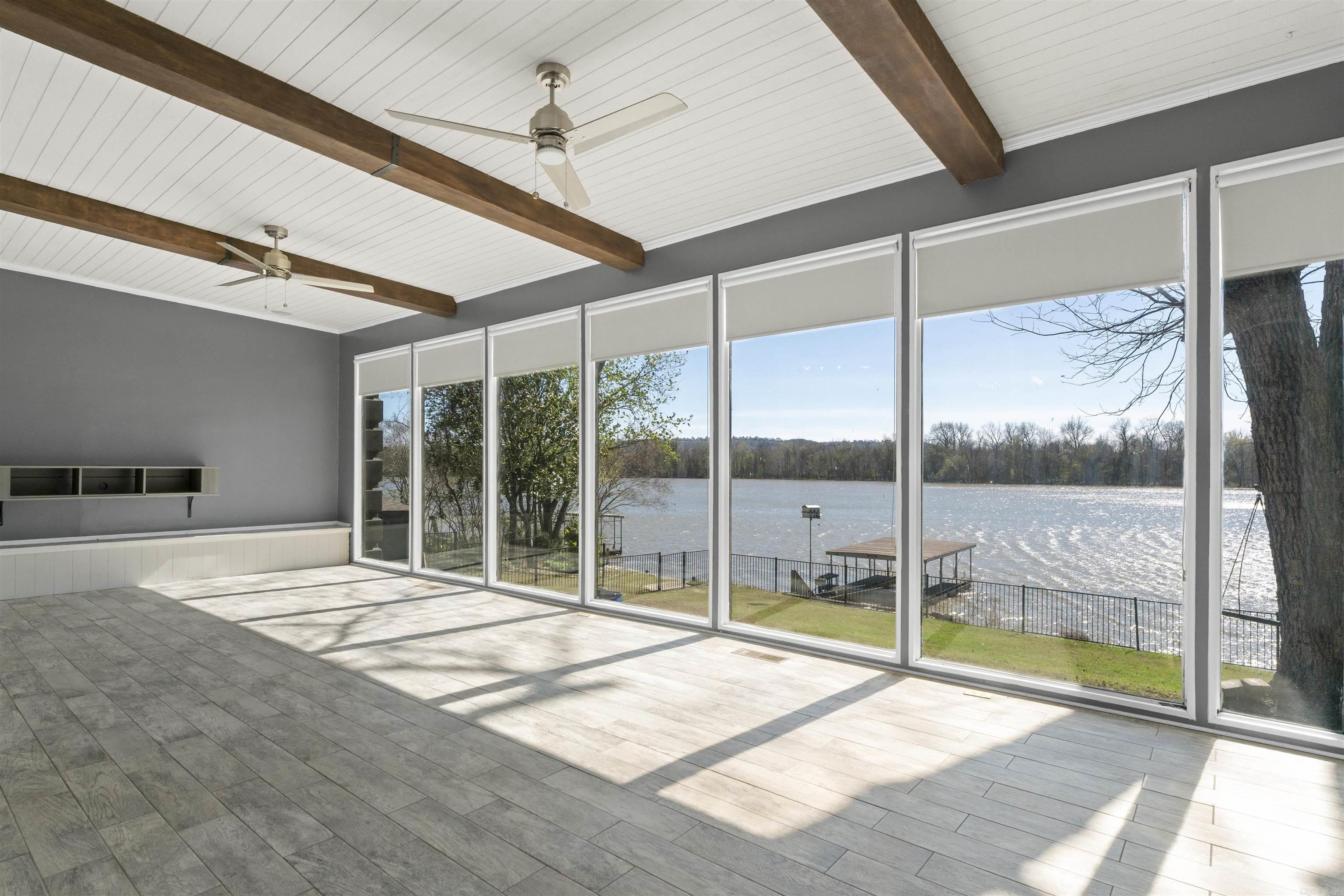 8 Riverwood  Maumelle, AR