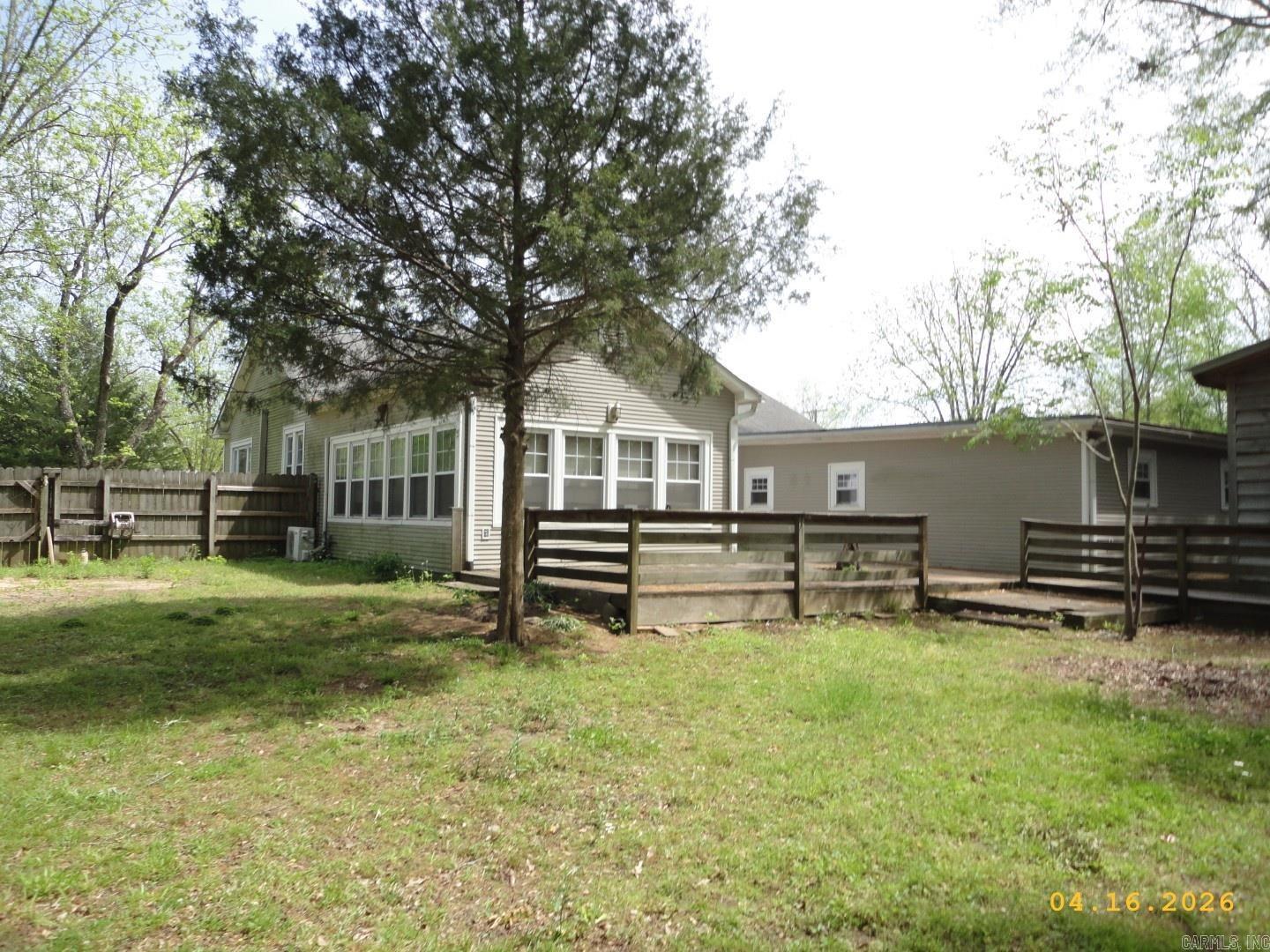 104 S Gannaway  Warren, AR