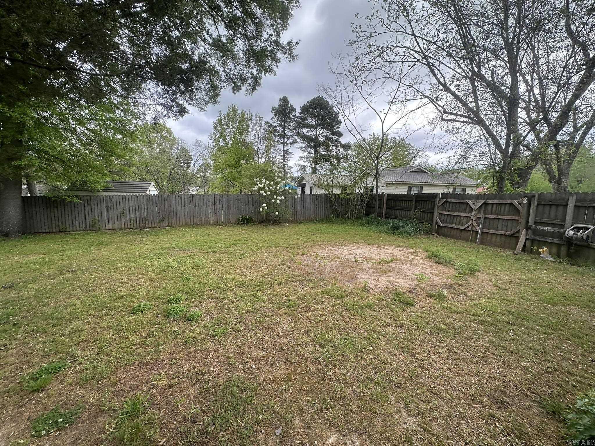 104 S Gannaway  Warren, AR