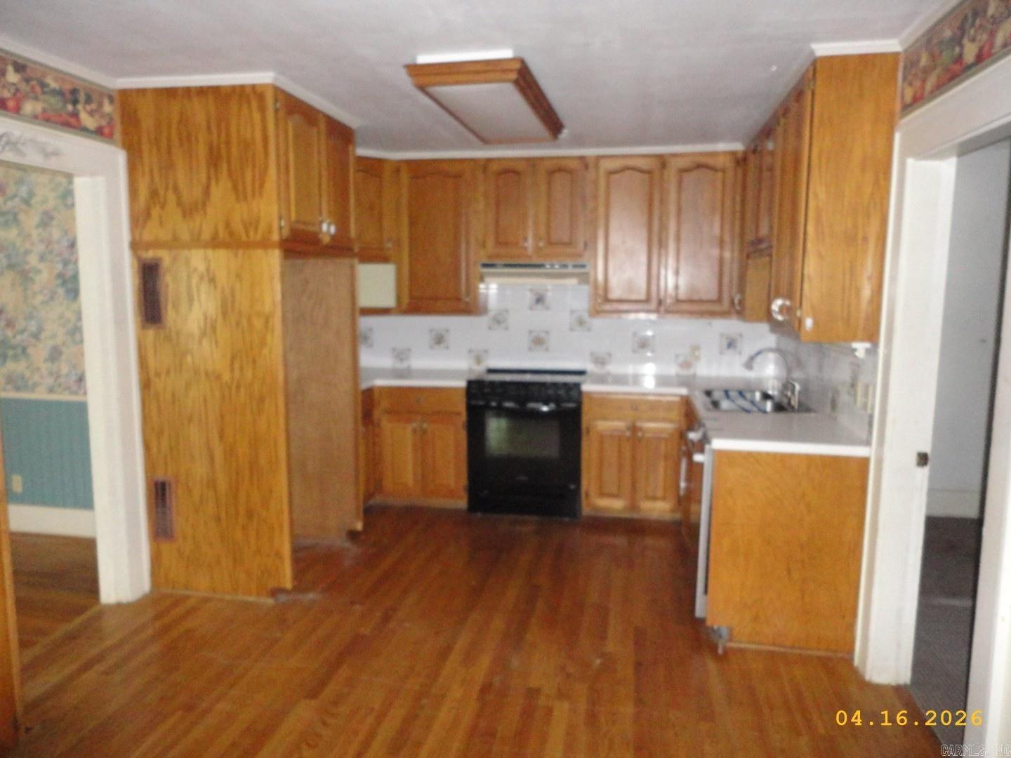 104 S Gannaway  Warren, AR