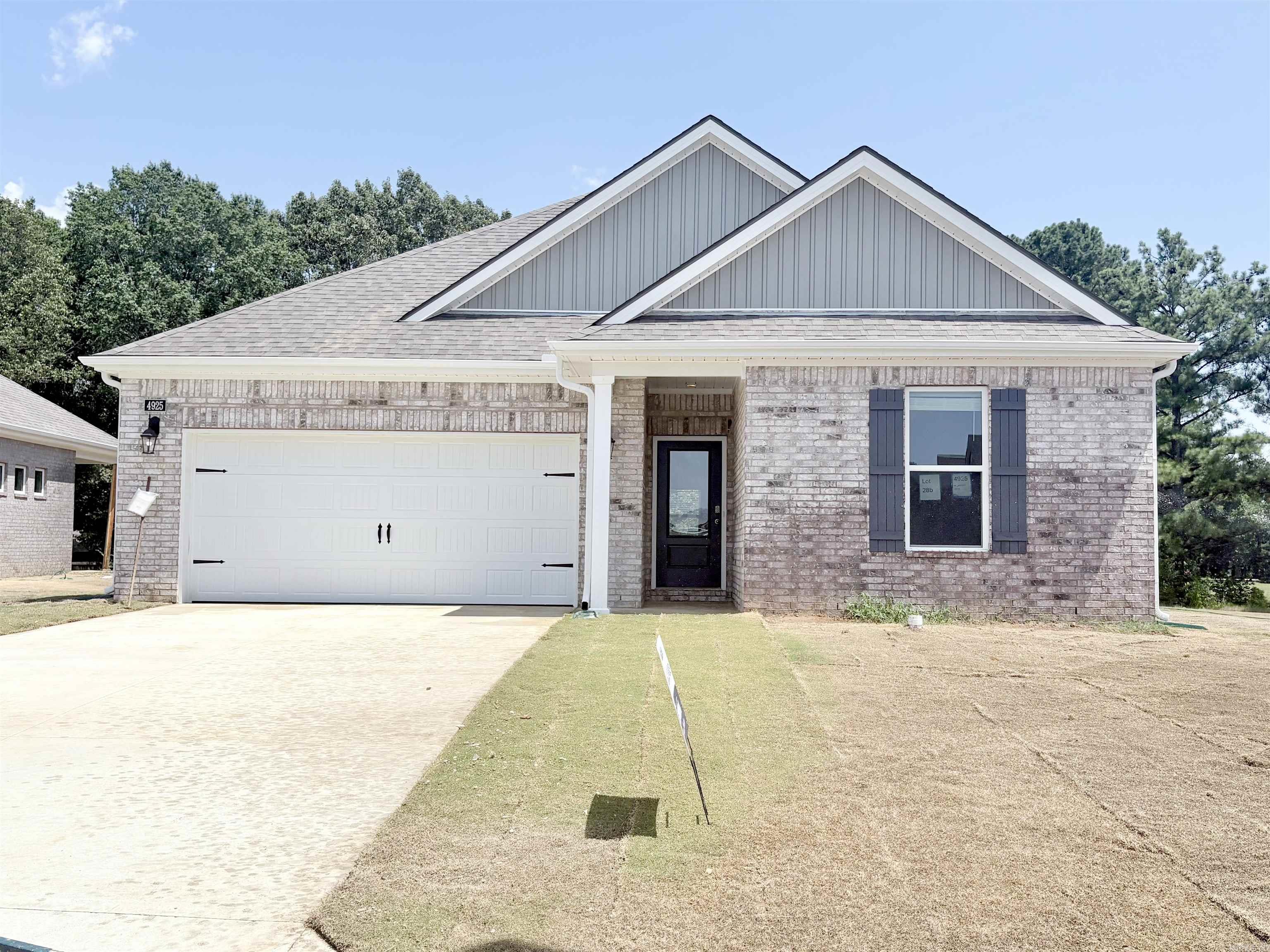 4925 Edgemont Drive Jonesboro, AR 72405