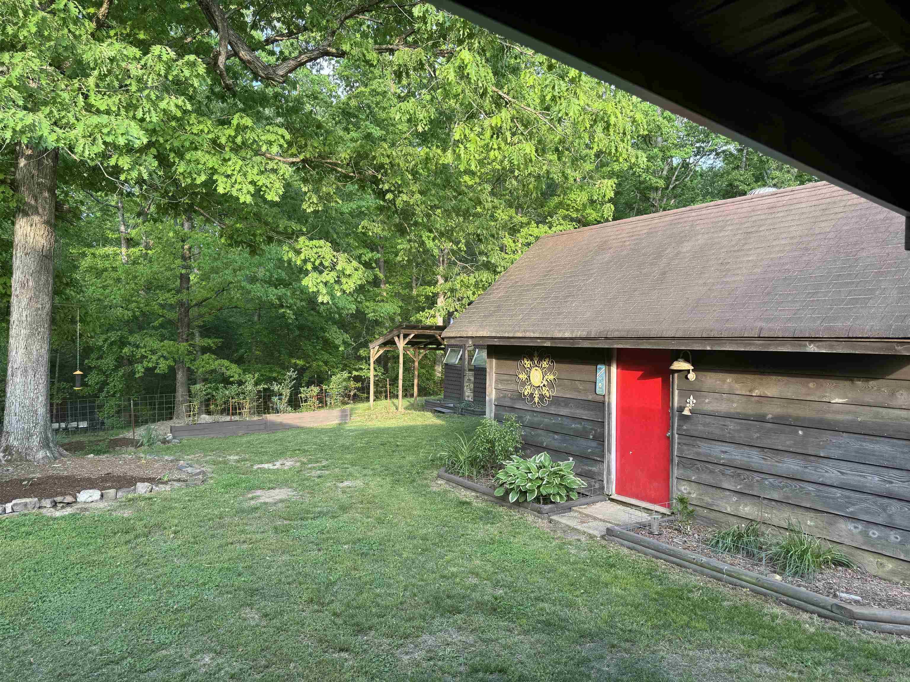 6902 Spring  Lonsdale, AR