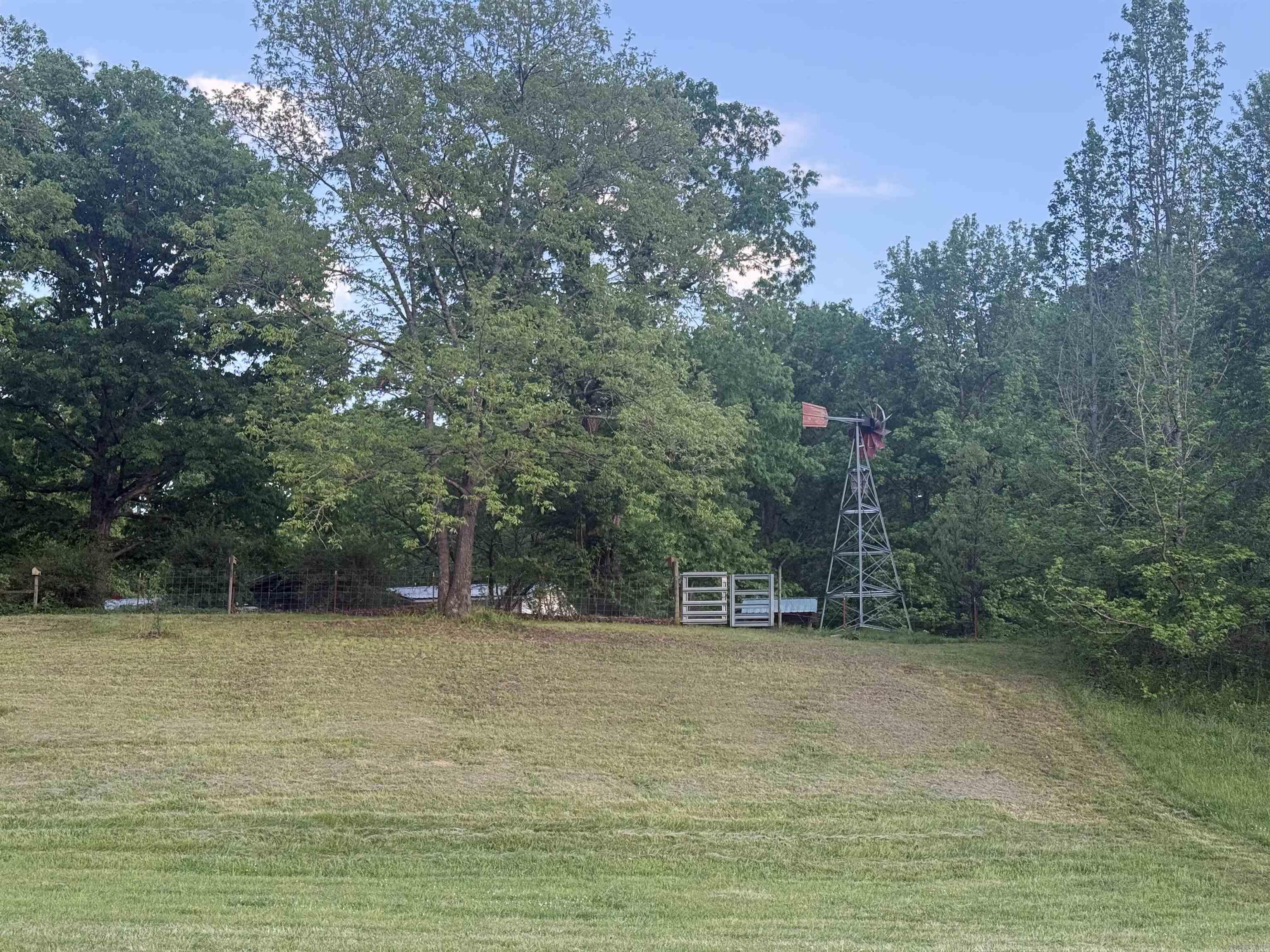 6902 Spring  Lonsdale, AR