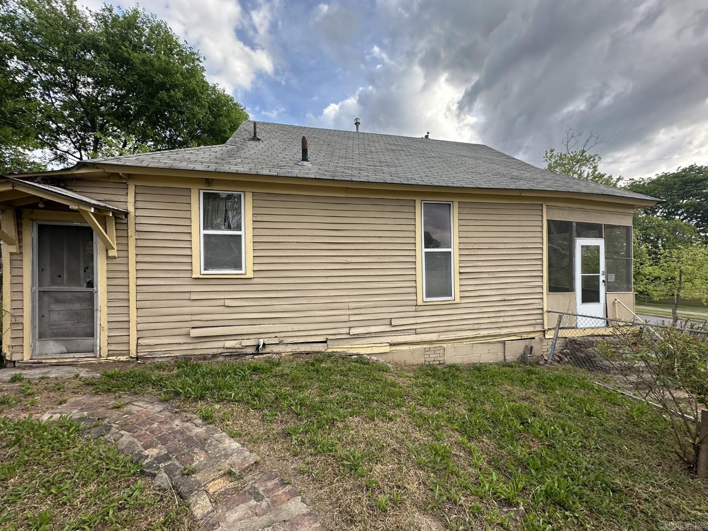 1516 Bragg  Little Rock, AR