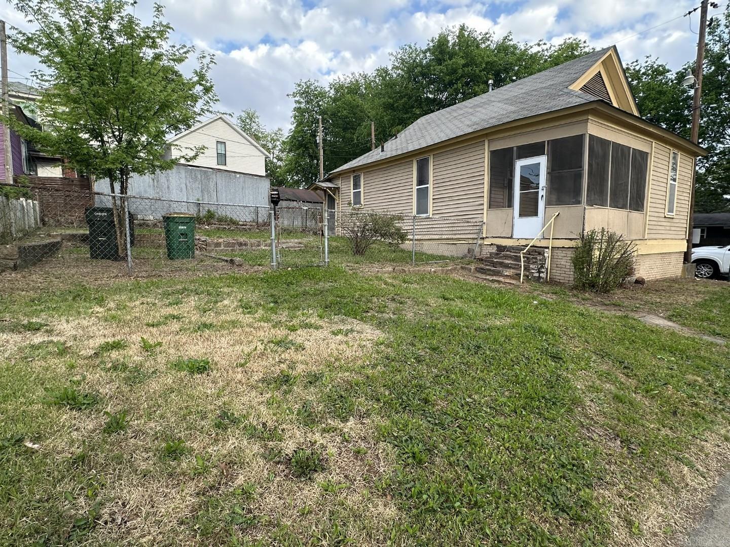 1516 Bragg  Little Rock, AR