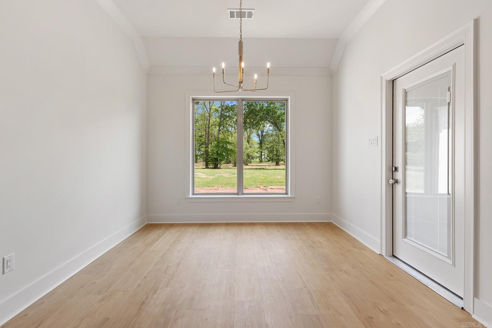 13835 Smarty Jones  Scott, AR