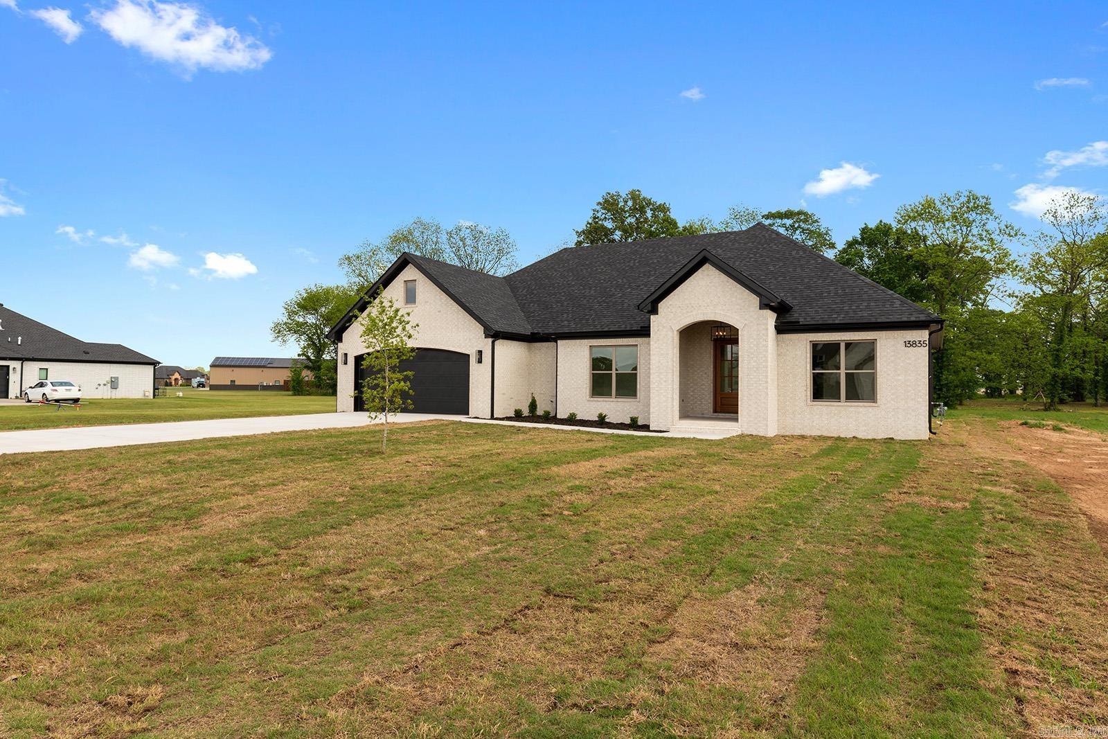 13835 Smarty Jones  Scott, AR