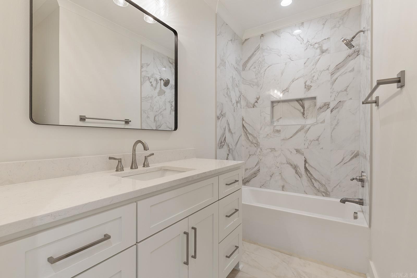 13835 Smarty Jones  Scott, AR