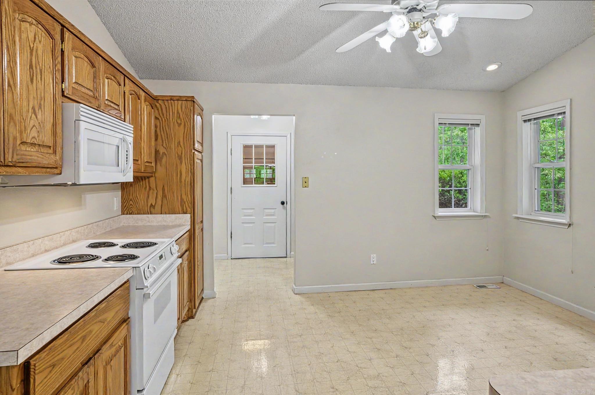 3 Rollo  Hot Springs Village, AR