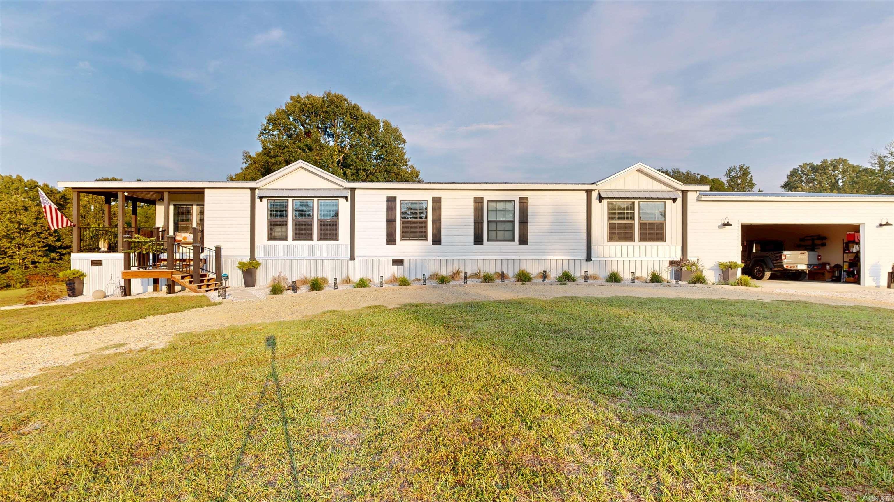 2570 Highway 7  Bismarck, AR