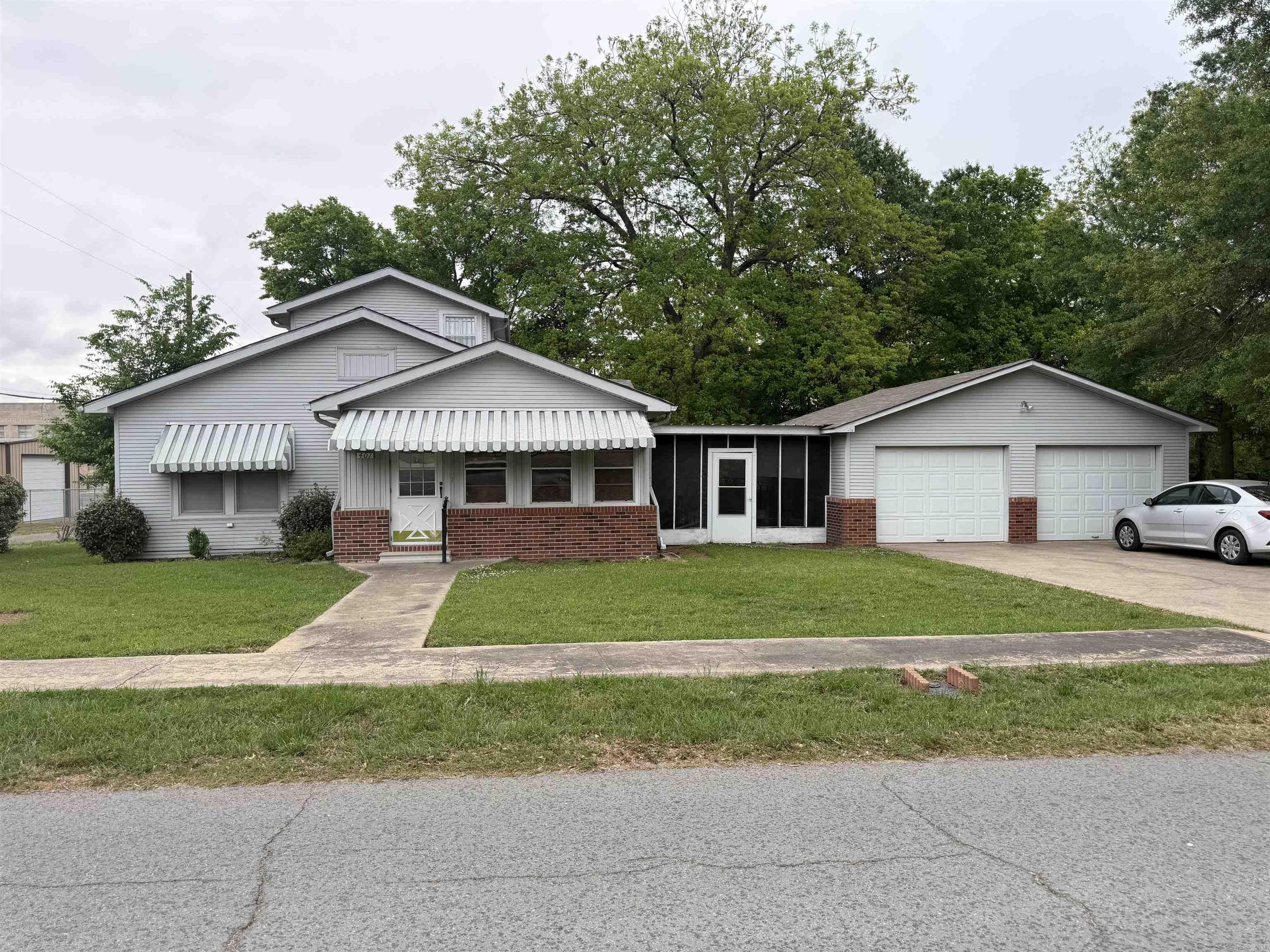 401 S Jefferson  Star City, AR