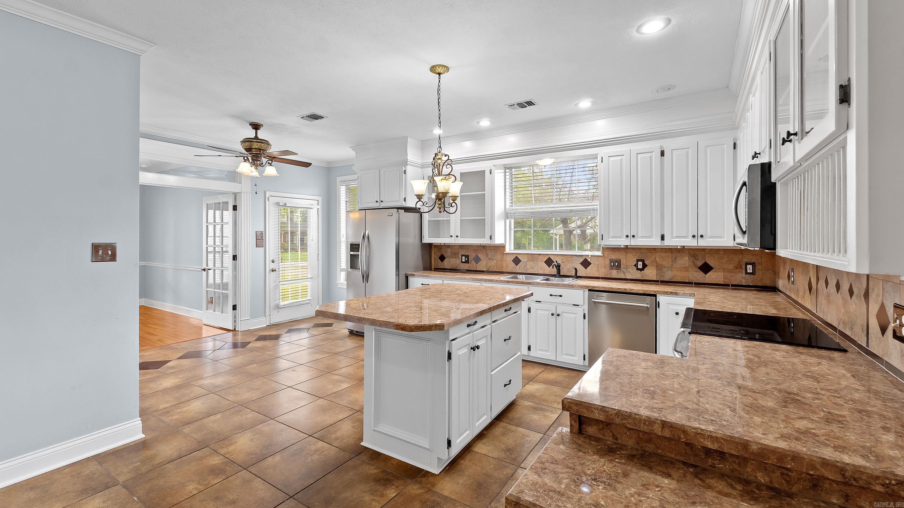 7005 Forest Oak  Texarkana, AR