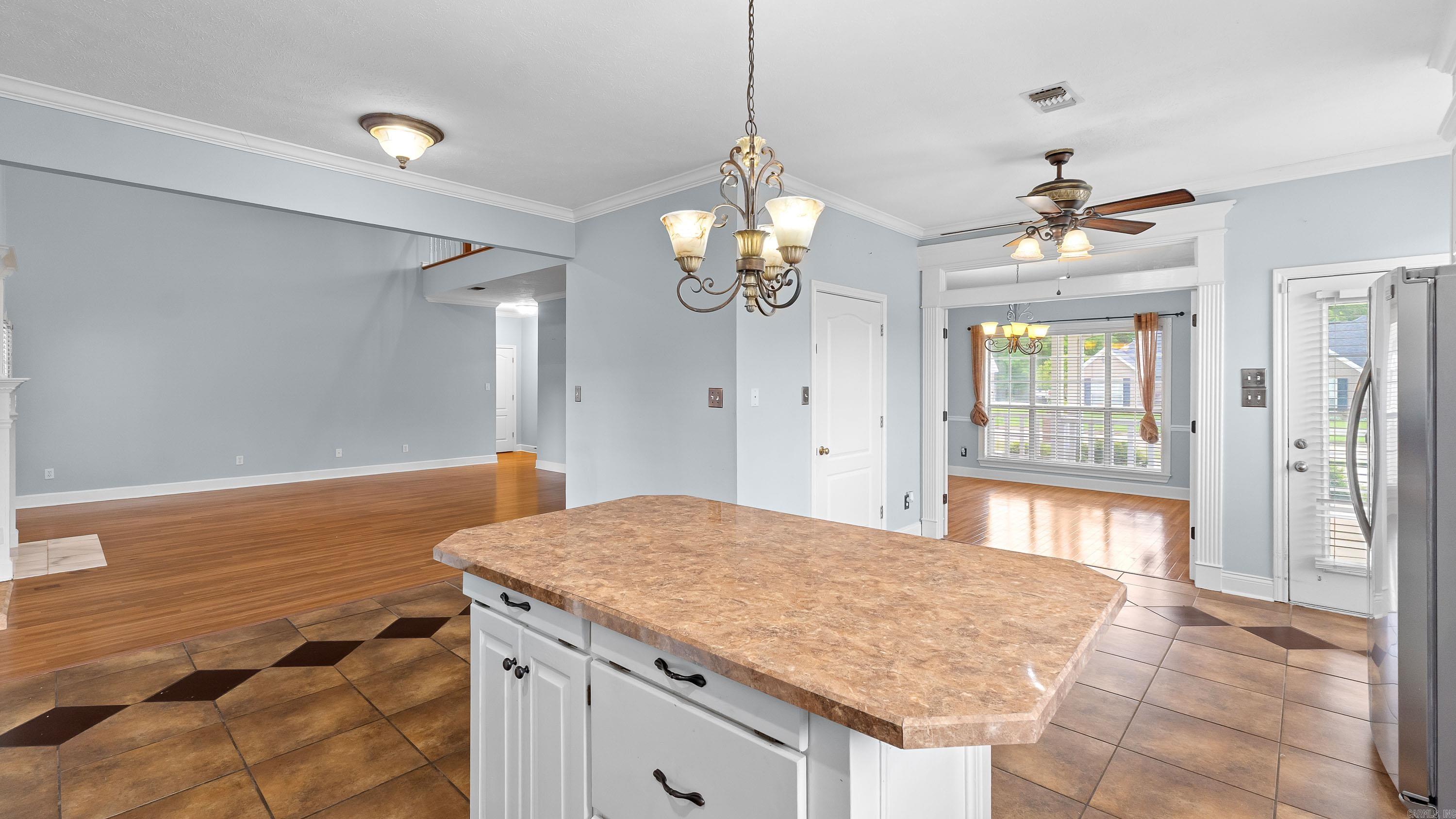 7005 Forest Oak  Texarkana, AR