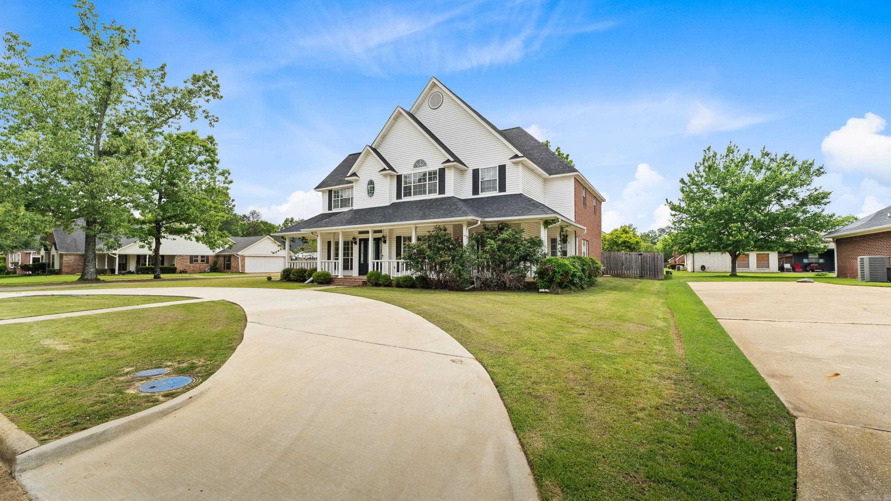 7005 Forest Oak  Texarkana, AR